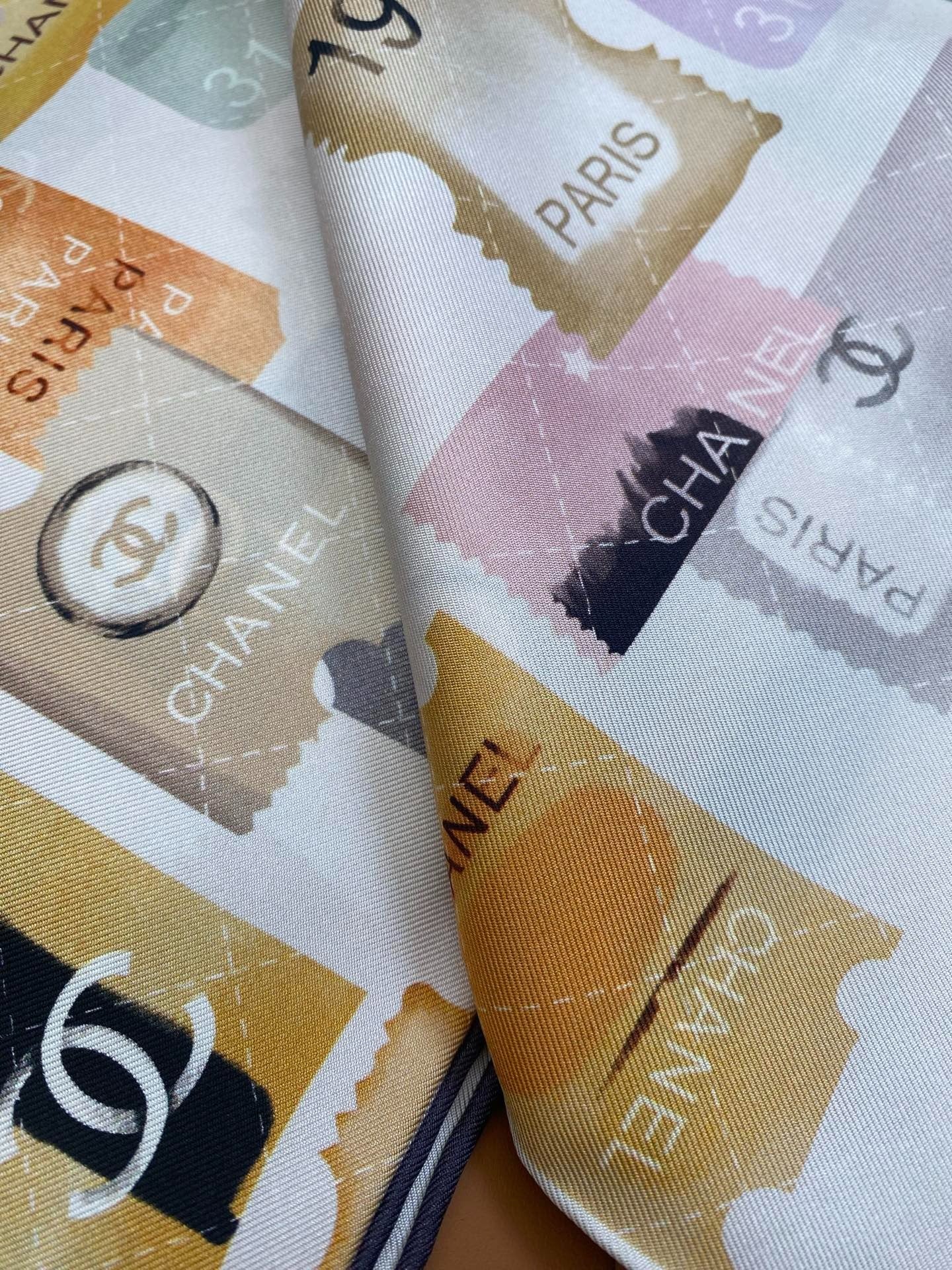 CHANEL 25S SCARF 90 IN SILK 703700 mysite