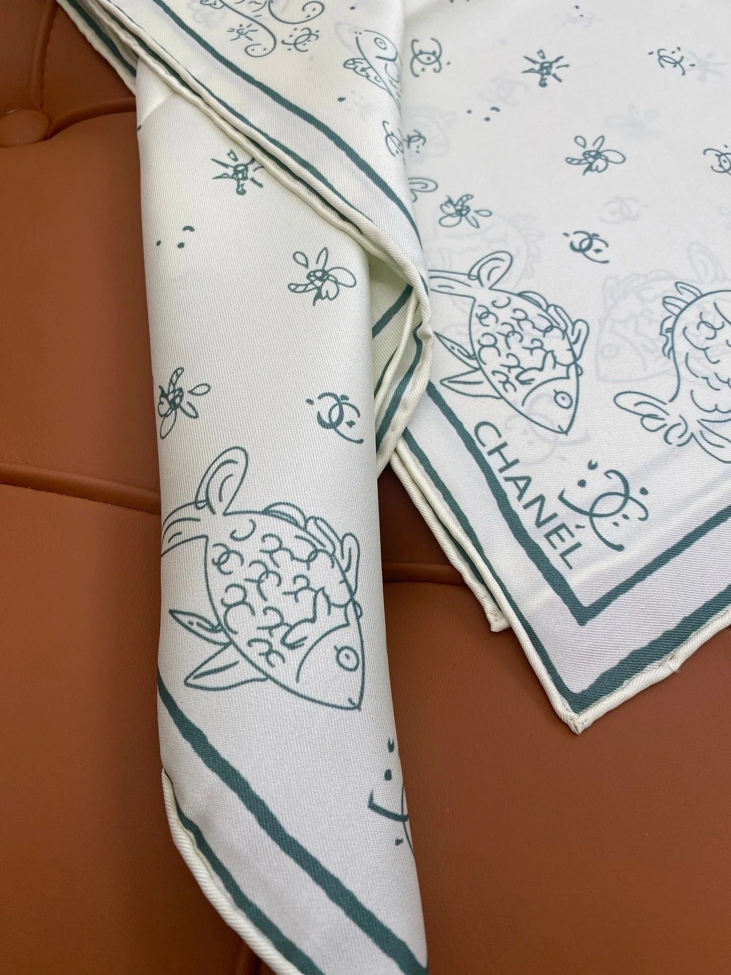 CHANEL 25S SCARF 90 IN SILK 703706 mysite