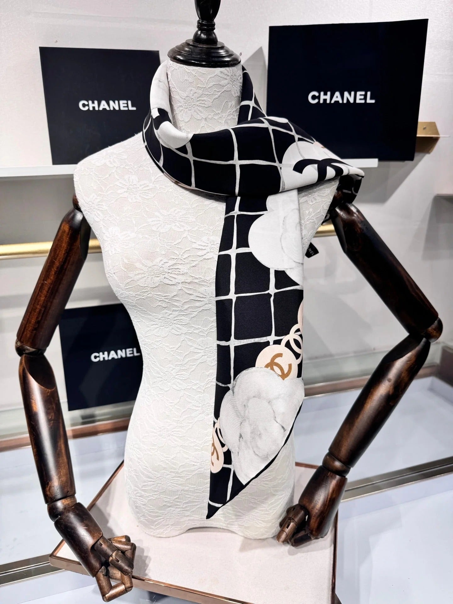 CHANEL 25S SCARF 90 IN CASHMERE SILK 737220 mysite