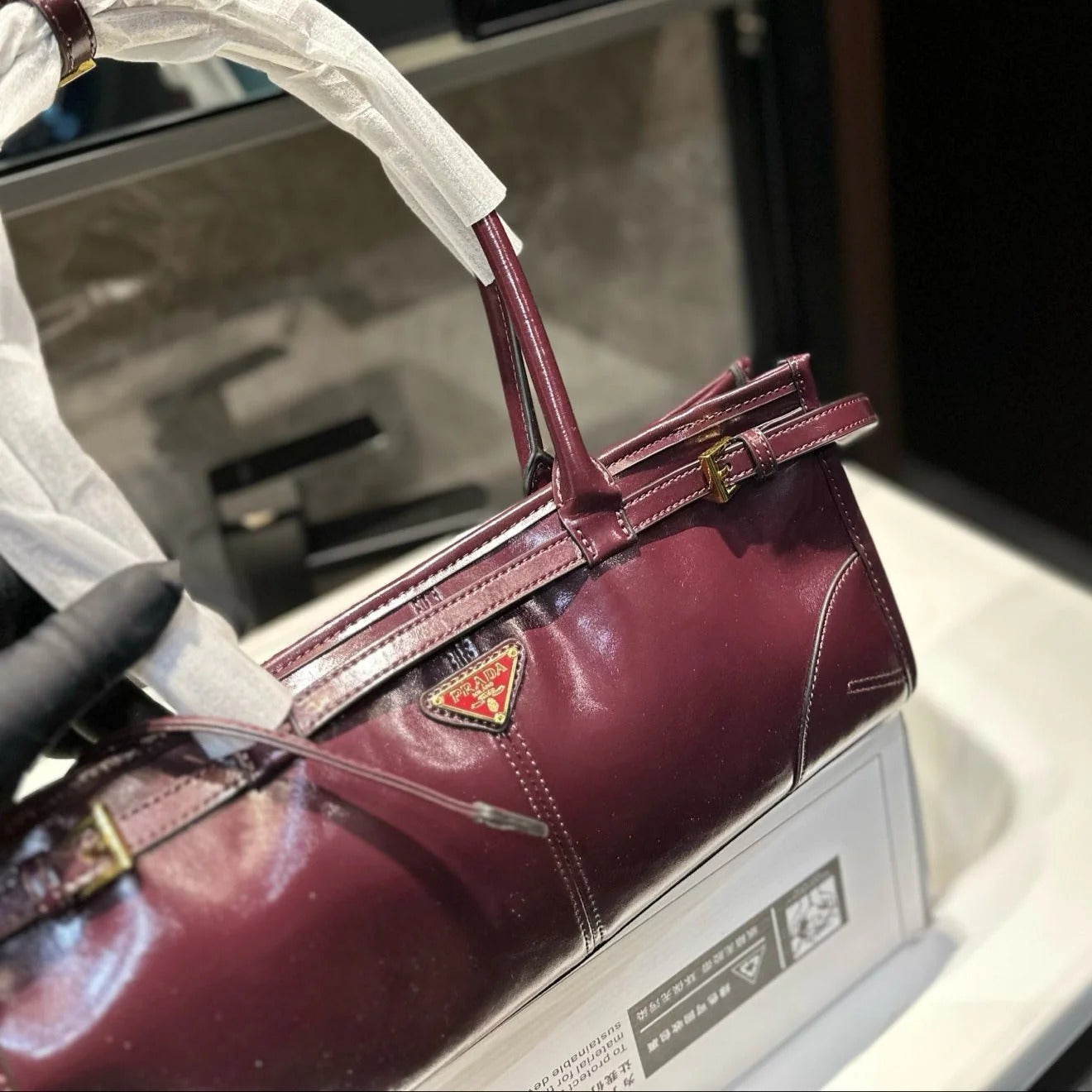 BONNIE SOFT LUX HANDBAG 32 IN BURGUNDY RED PATENT CALFSKIN mysite