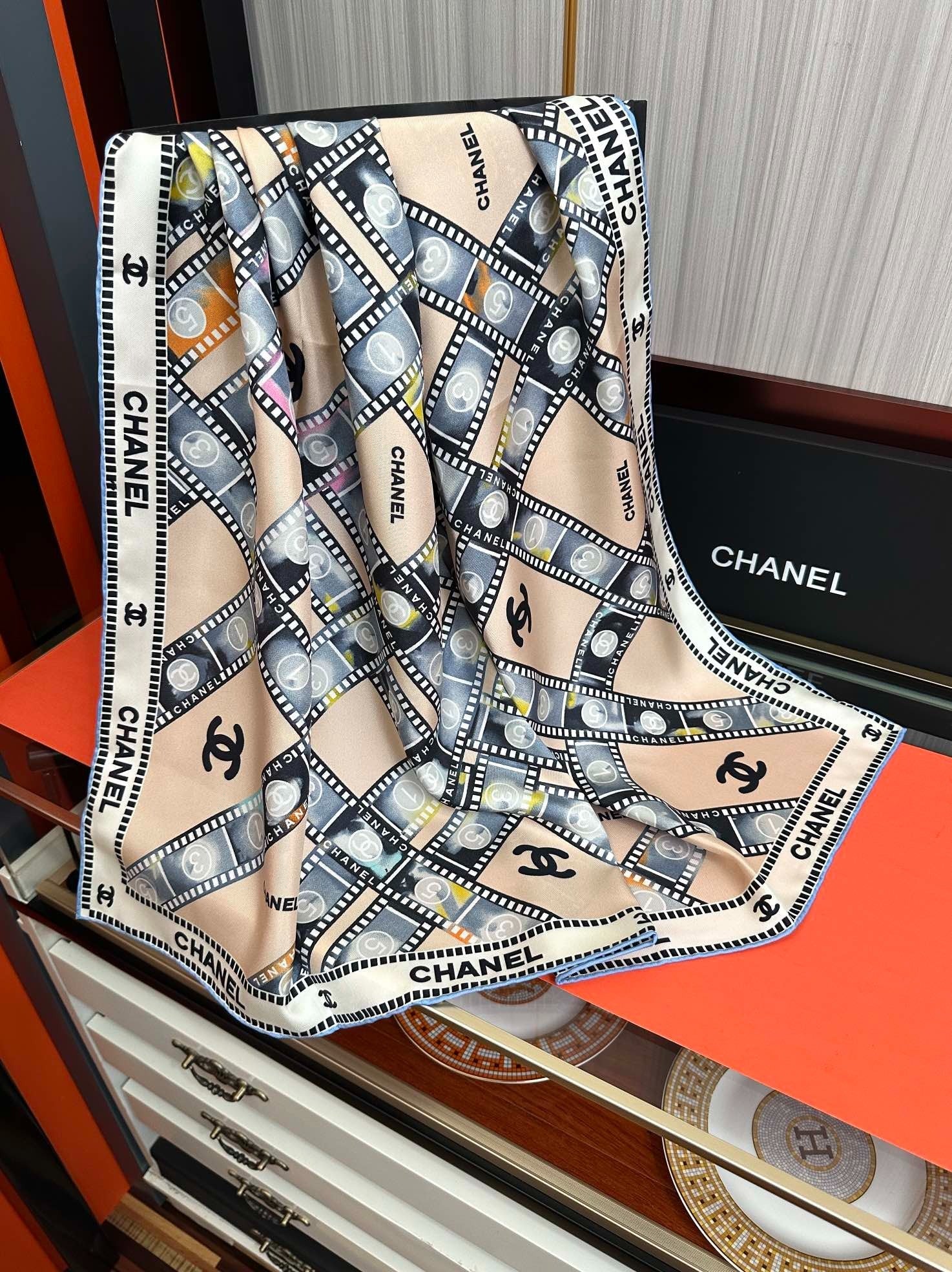 CHANEL 25S SCARF 90 IN SILK 727362 mysite