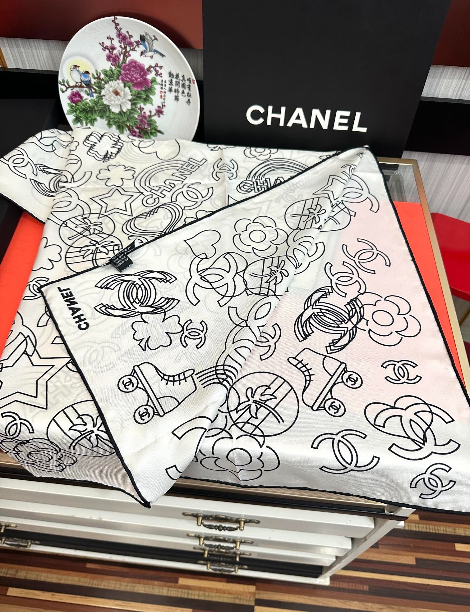 CHANEL 25S SCARF 90 IN SILK 738437 mysite