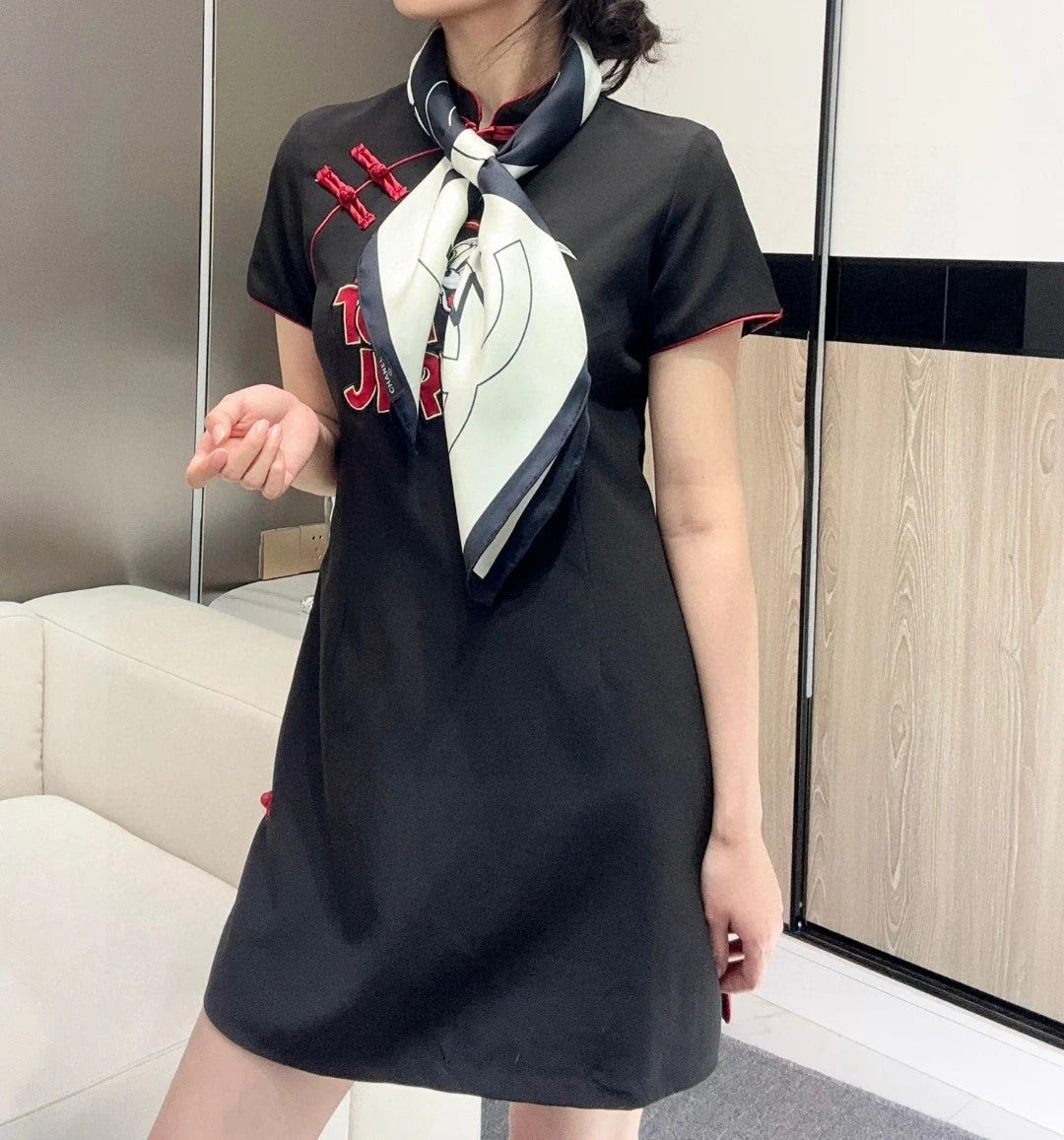 CHANEL 25S SCARF 90 IN SILK 730653 mysite