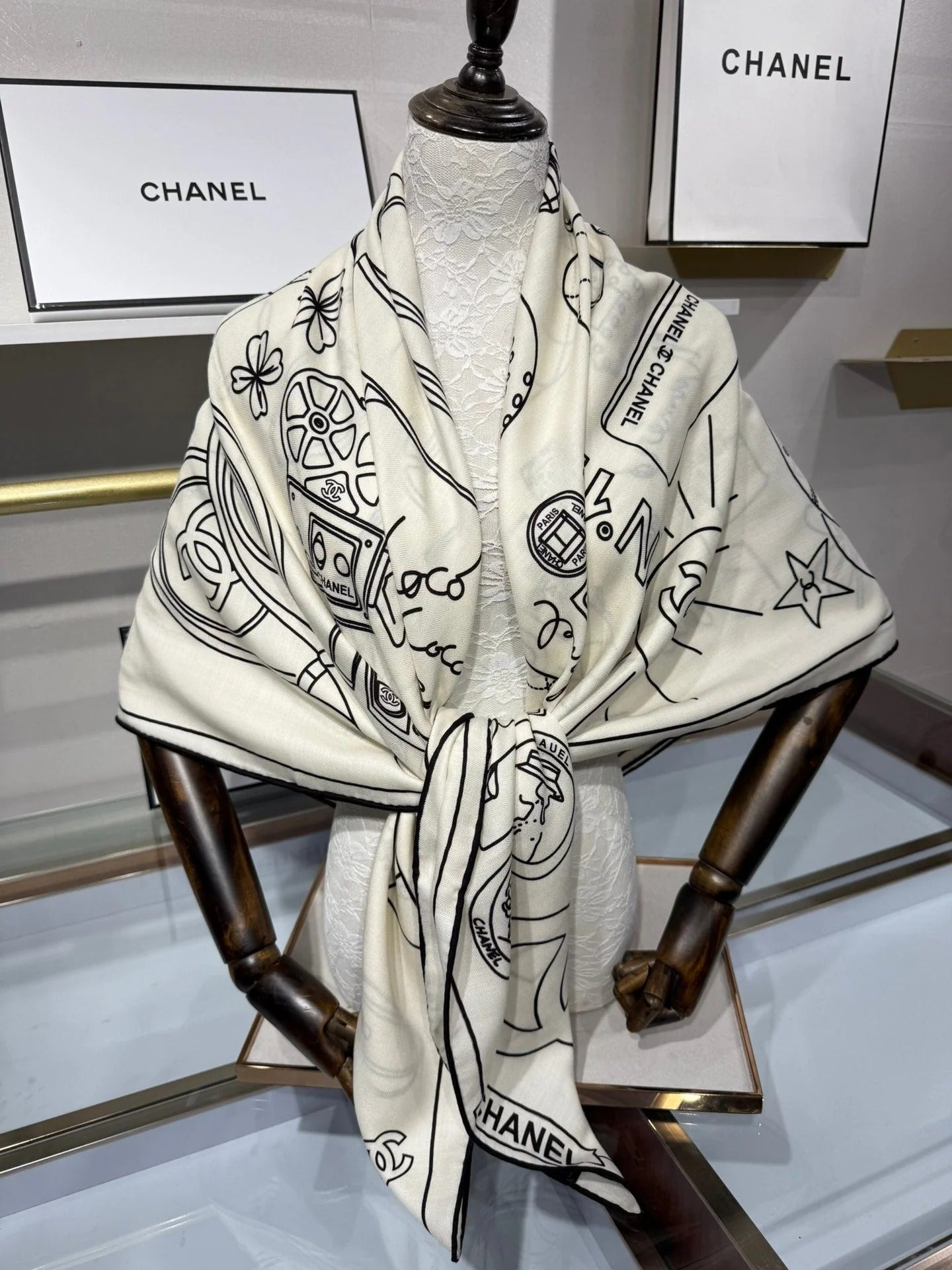 CHANEL 25S SCARF 140 IN SILK 732180 mysite