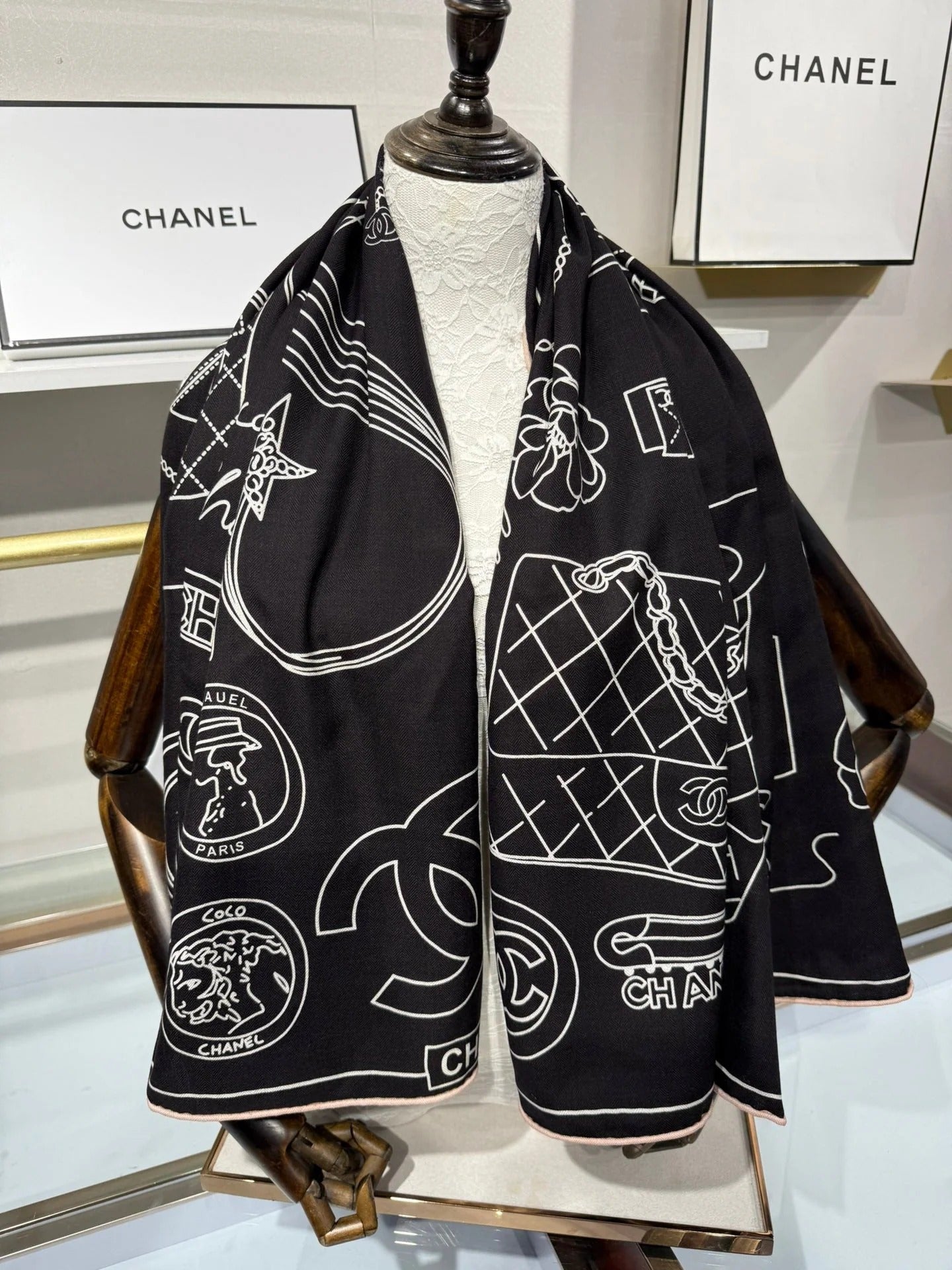 CHANEL 25S SCARF 140 IN SILK 732181 mysite