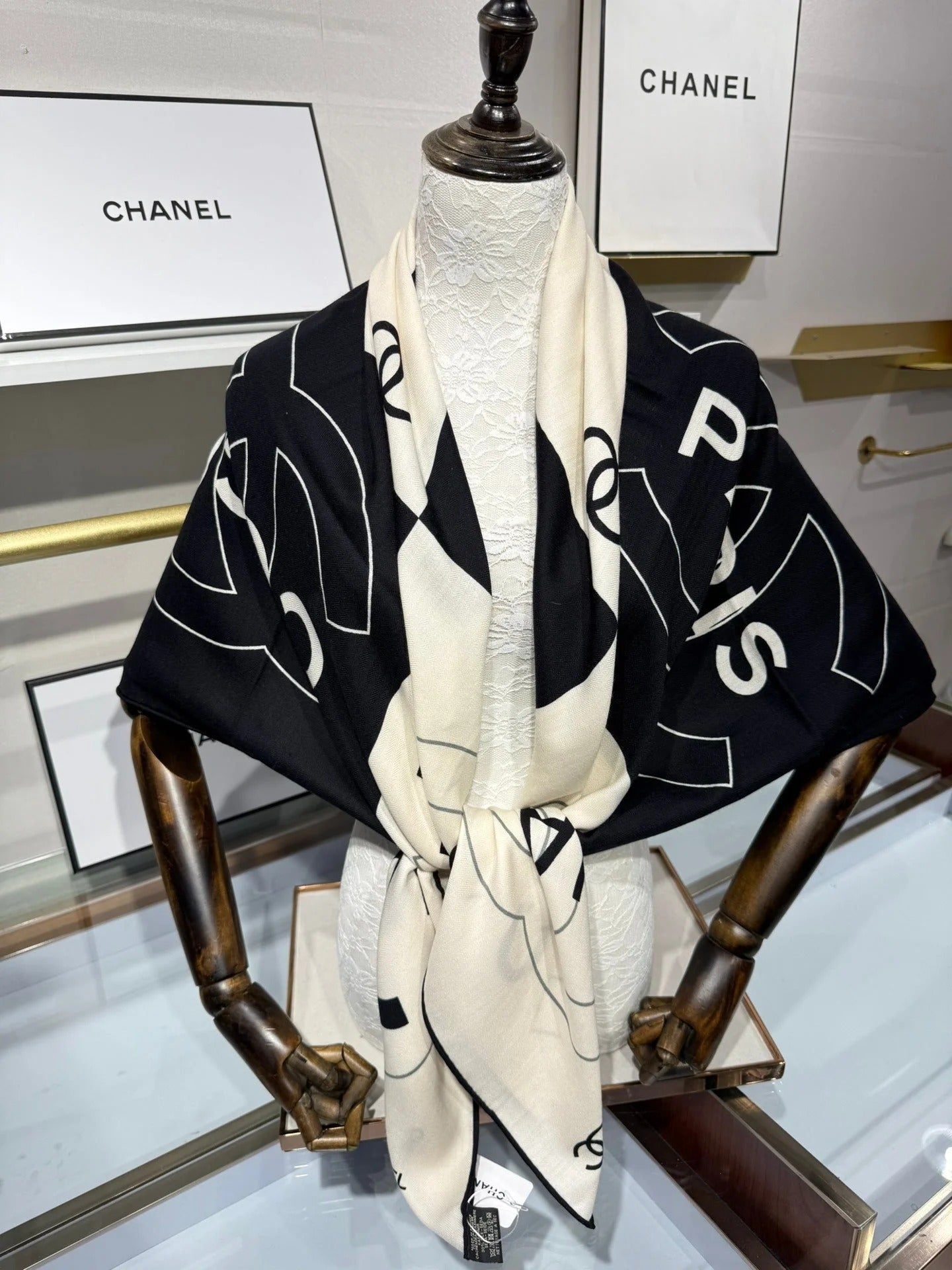 CHANEL 25S SCARF 140 IN SILK 732177 mysite