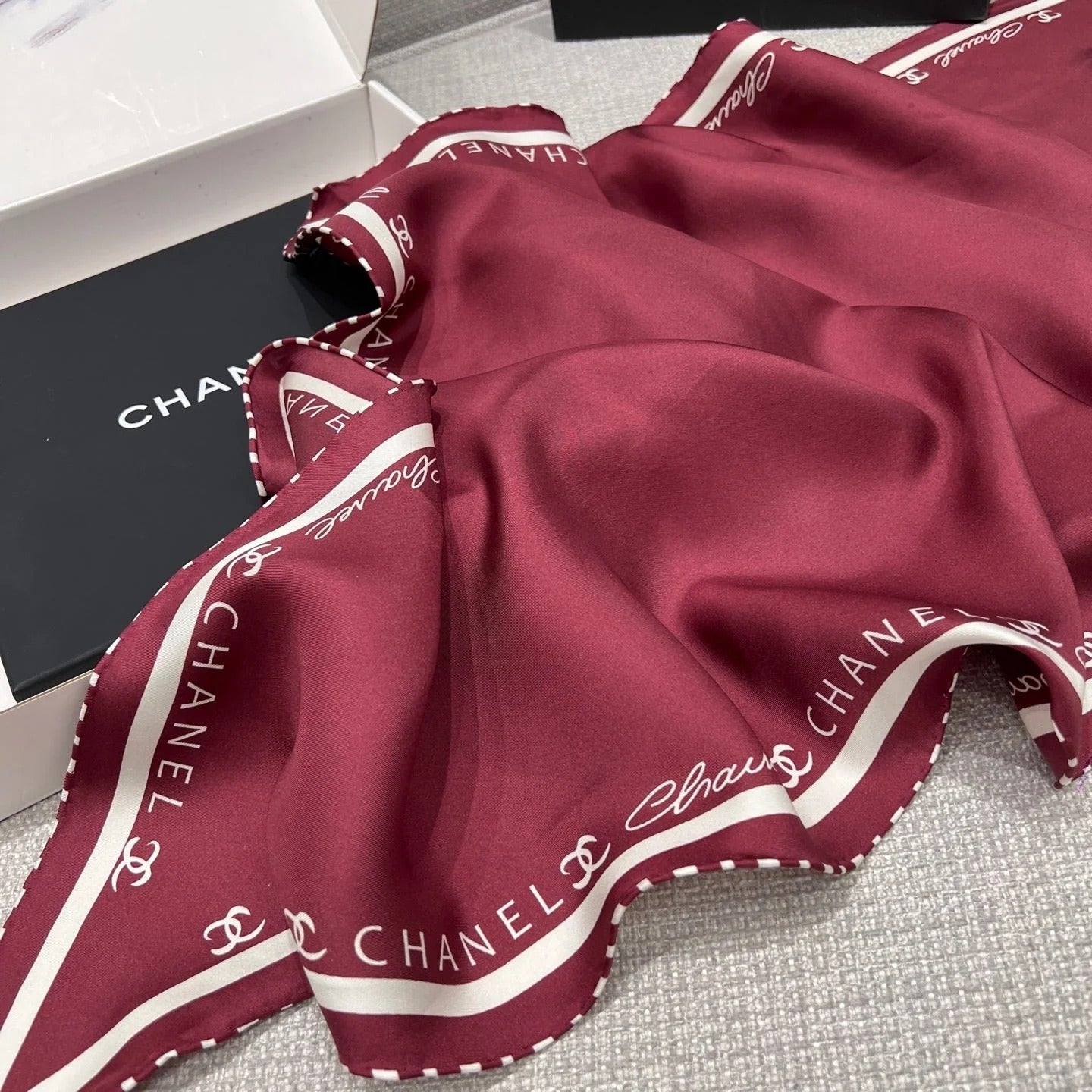 CHANEL 25S SCARF 160 IN SILK 697665 mysite