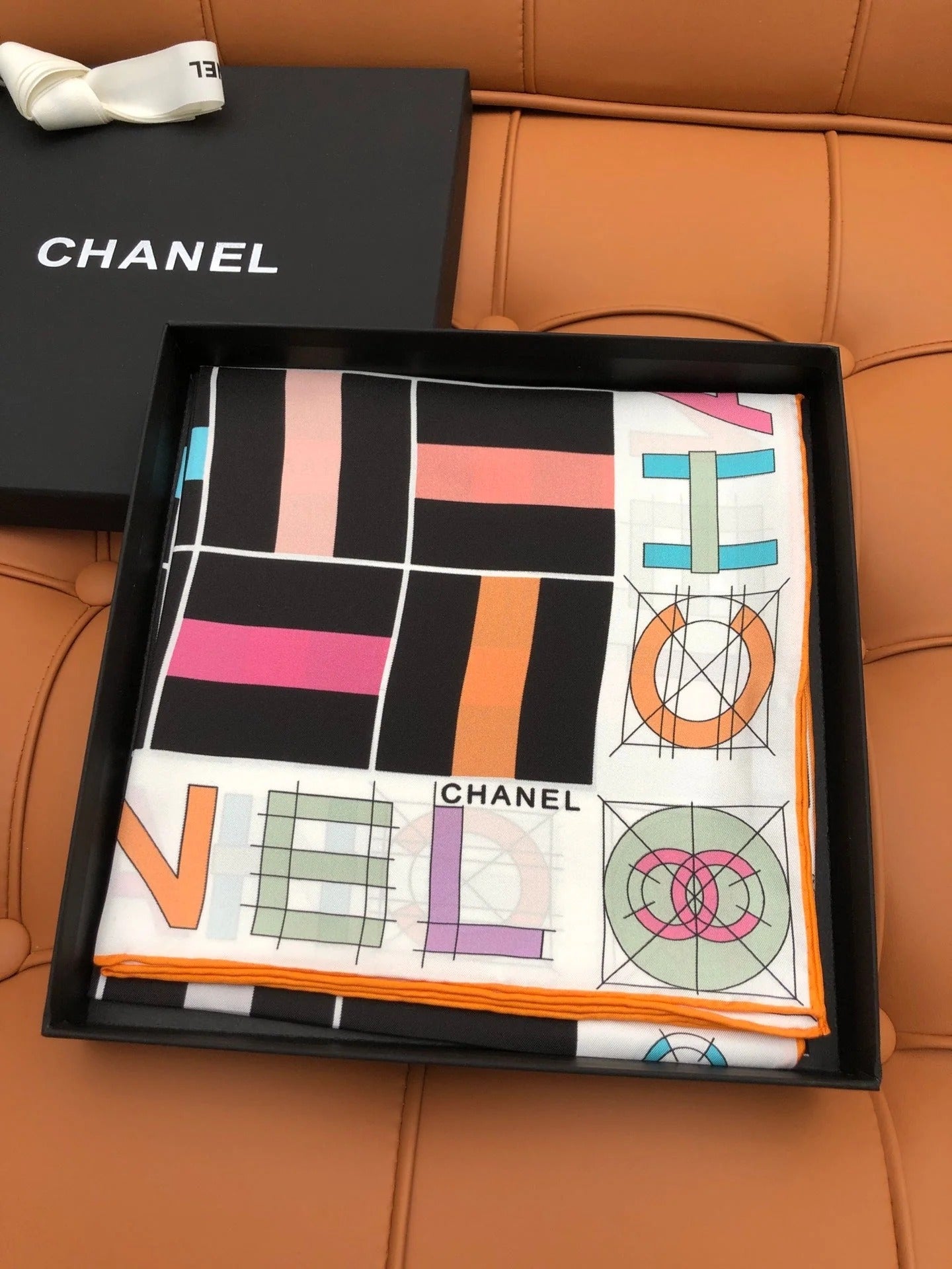CHANEL 25S SCARF 90 IN SILK 704583 mysite