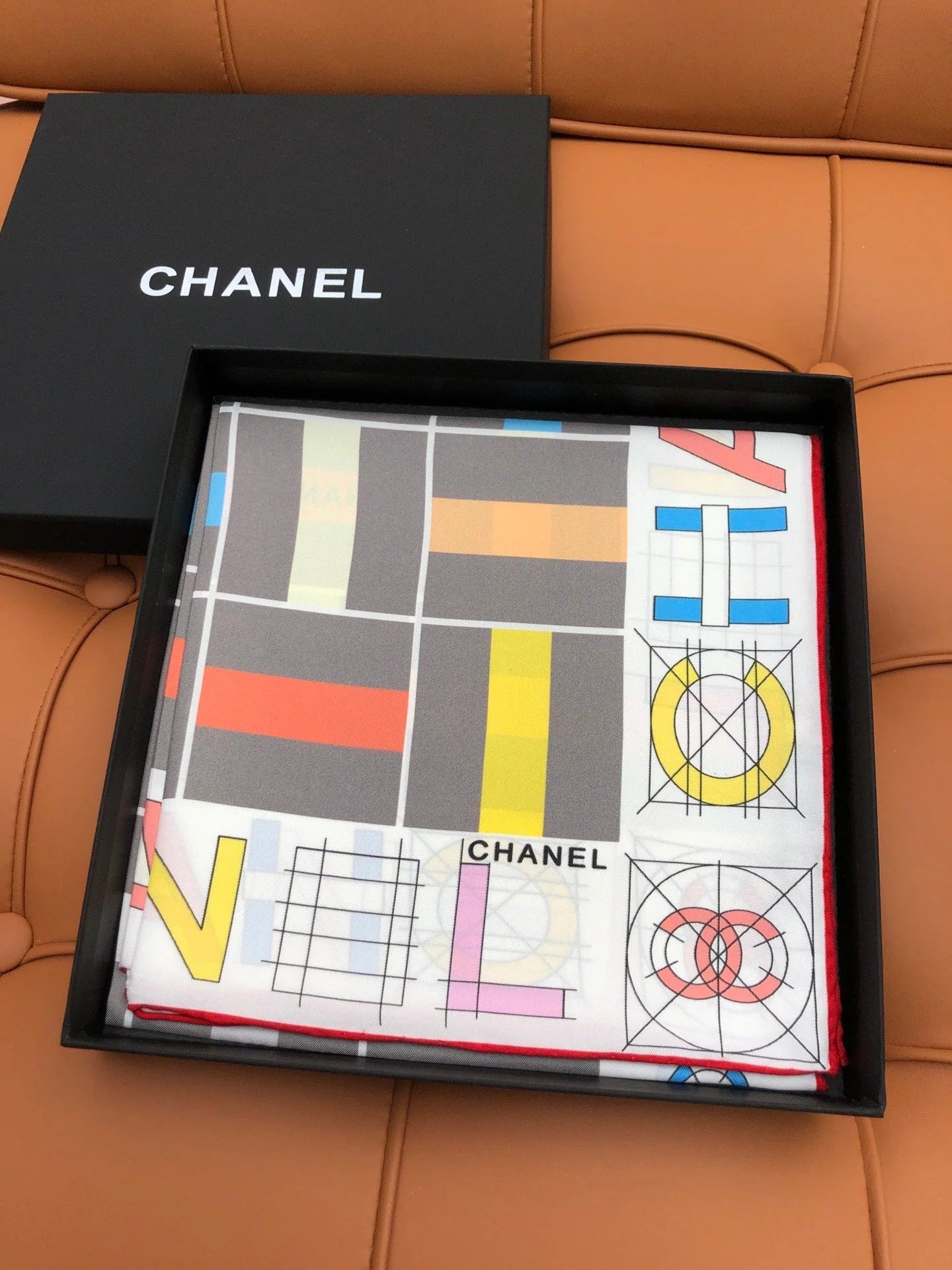 CHANEL 25S SCARF 90 IN SILK 704585 mysite