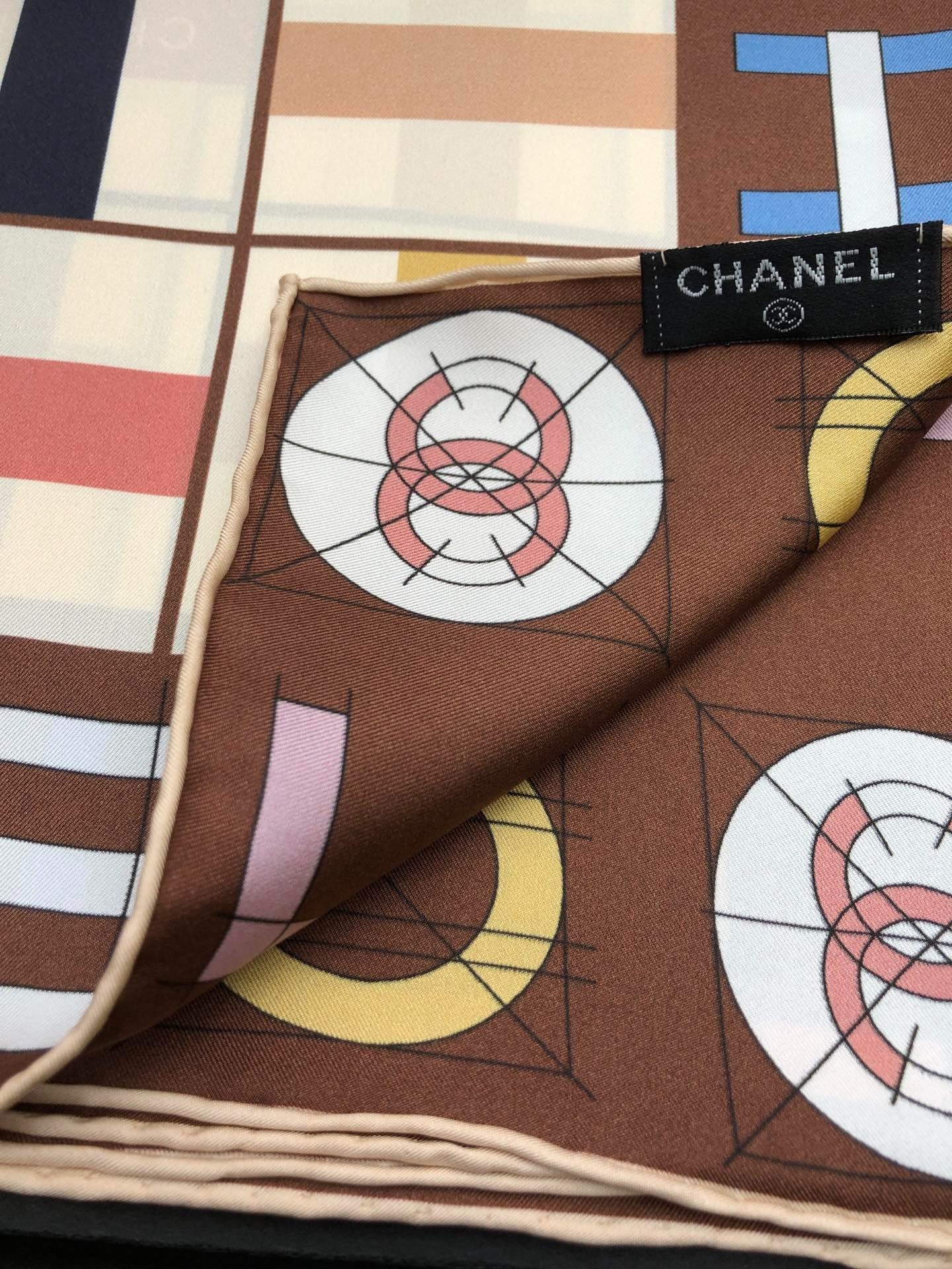 CHANEL 25S SCARF 90 IN SILK 704586 mysite