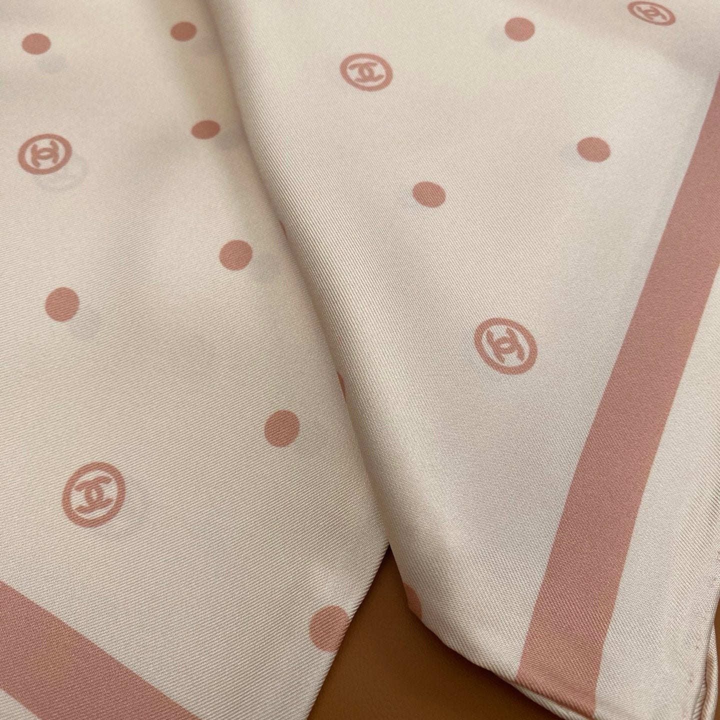 CHANEL 25S SCARF 90 IN SILK 704605 mysite