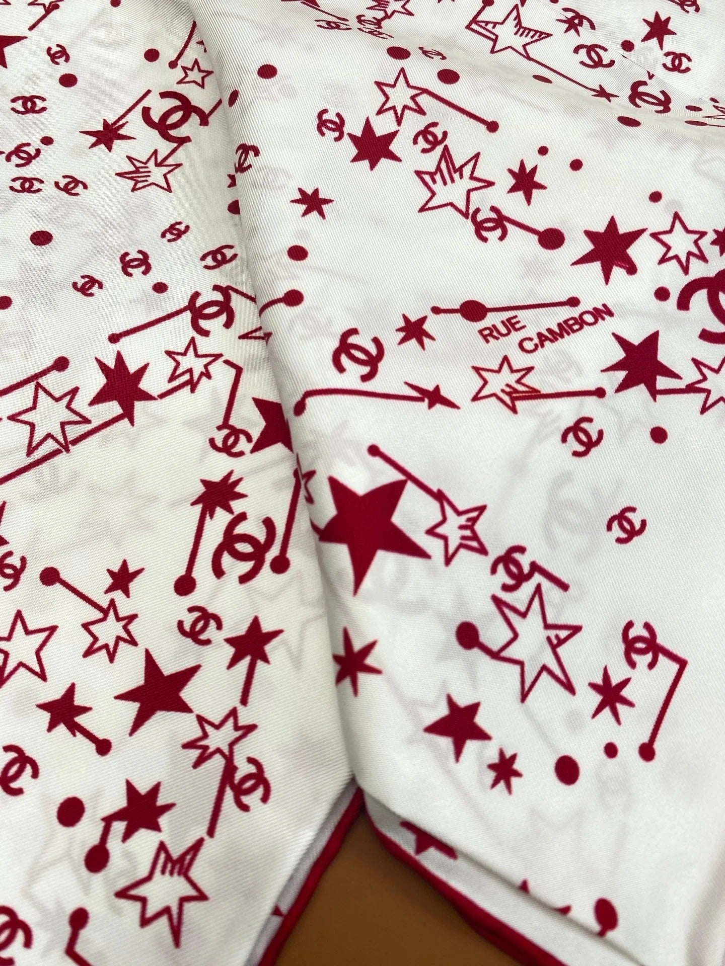 CHANEL 25S SCARF 90 IN SILK 704601 mysite