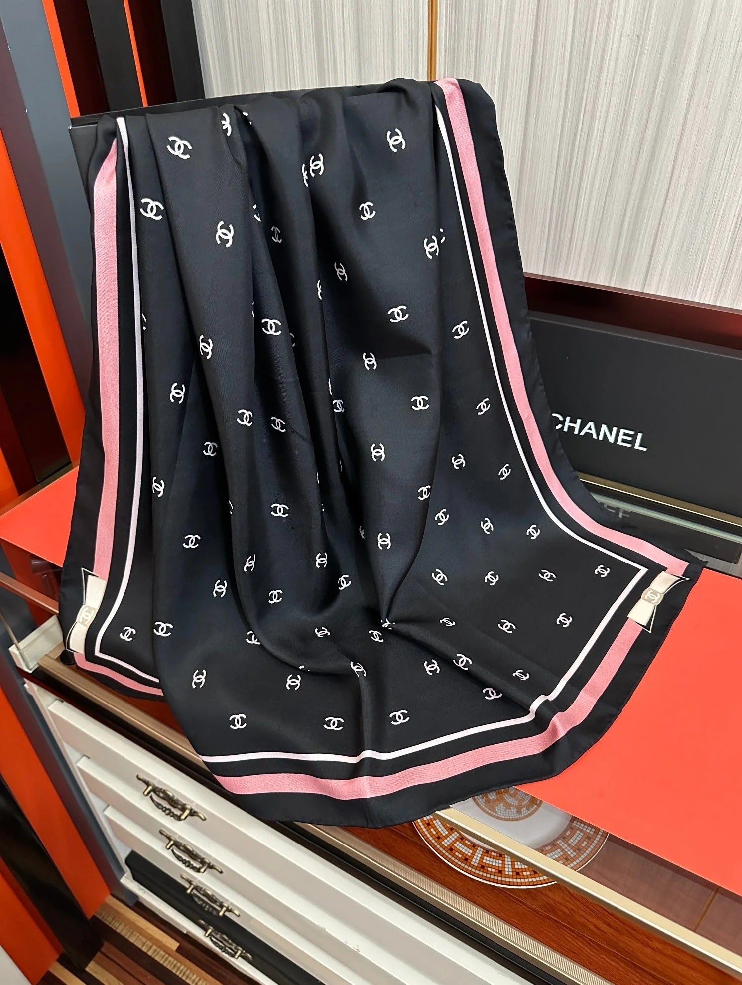 CHANEL 25S SCARF 90 IN SILK 730537 mysite