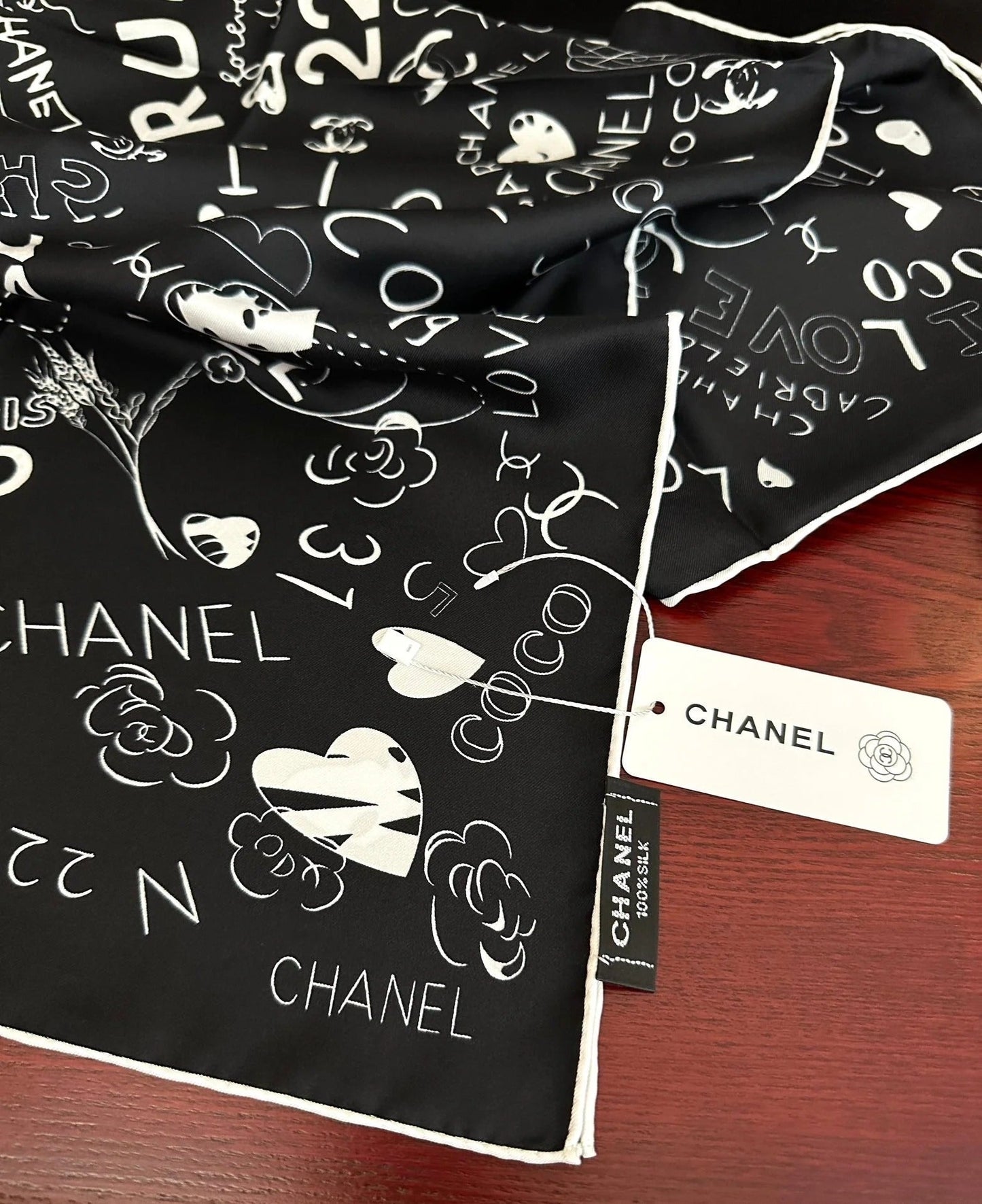 CHANEL 25S SCARF 90 IN SILK 738419 mysite