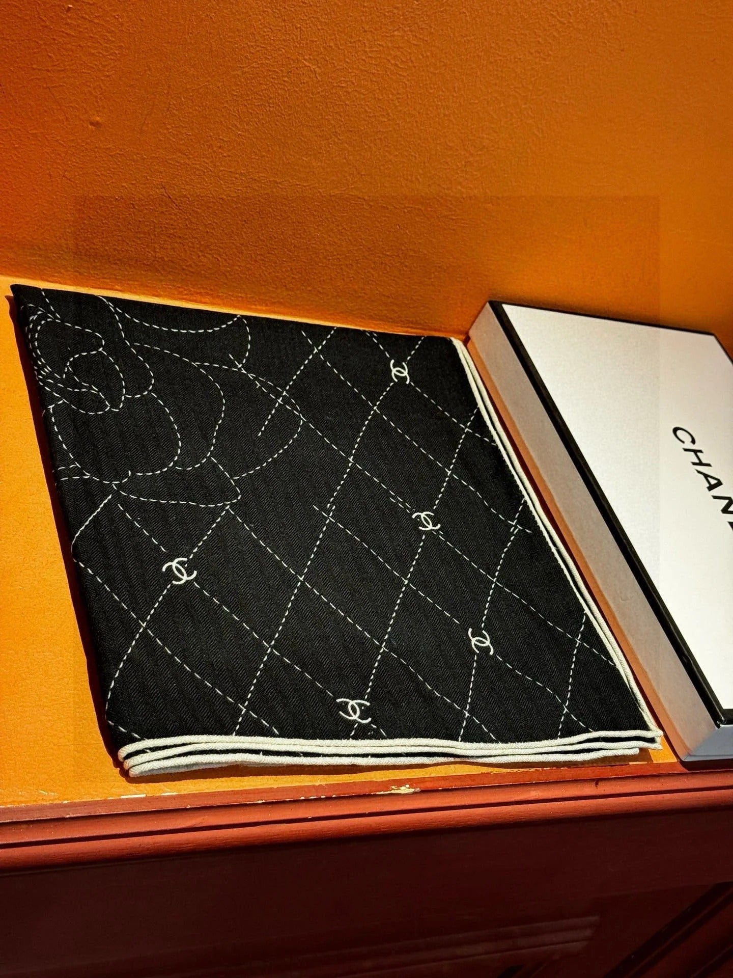 CHANEL 25S SCARF 140 IN SILK 735800 mysite