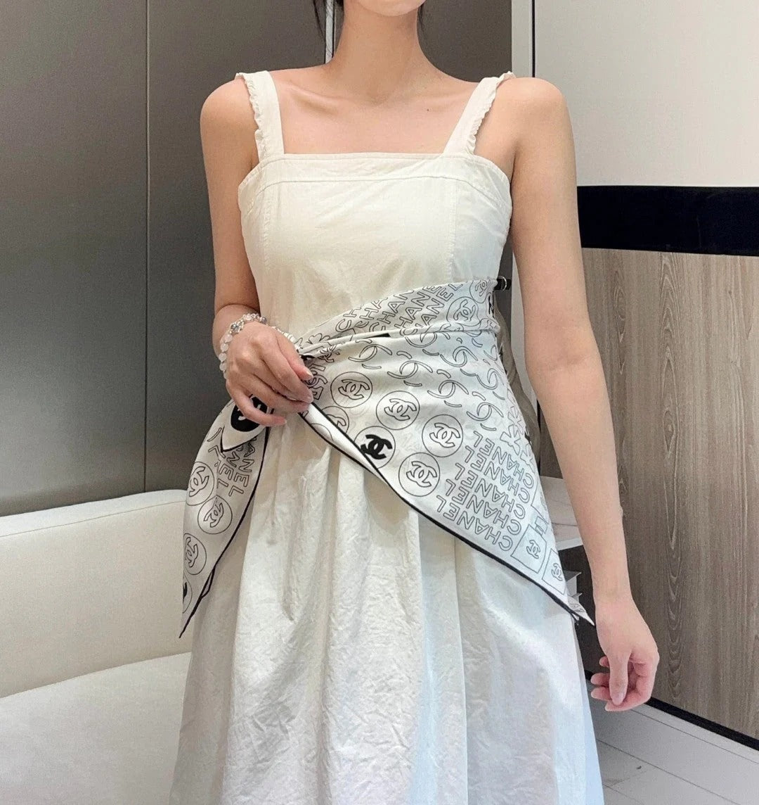 CHANEL 25S SCARF 90 IN SILK 724784 mysite