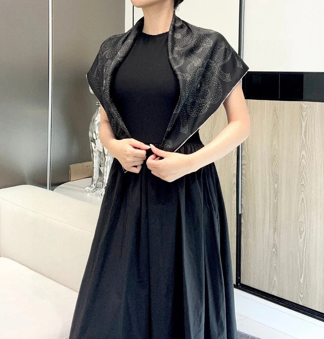 CHANEL 25S SCARF 90 IN SILK 730643 mysite