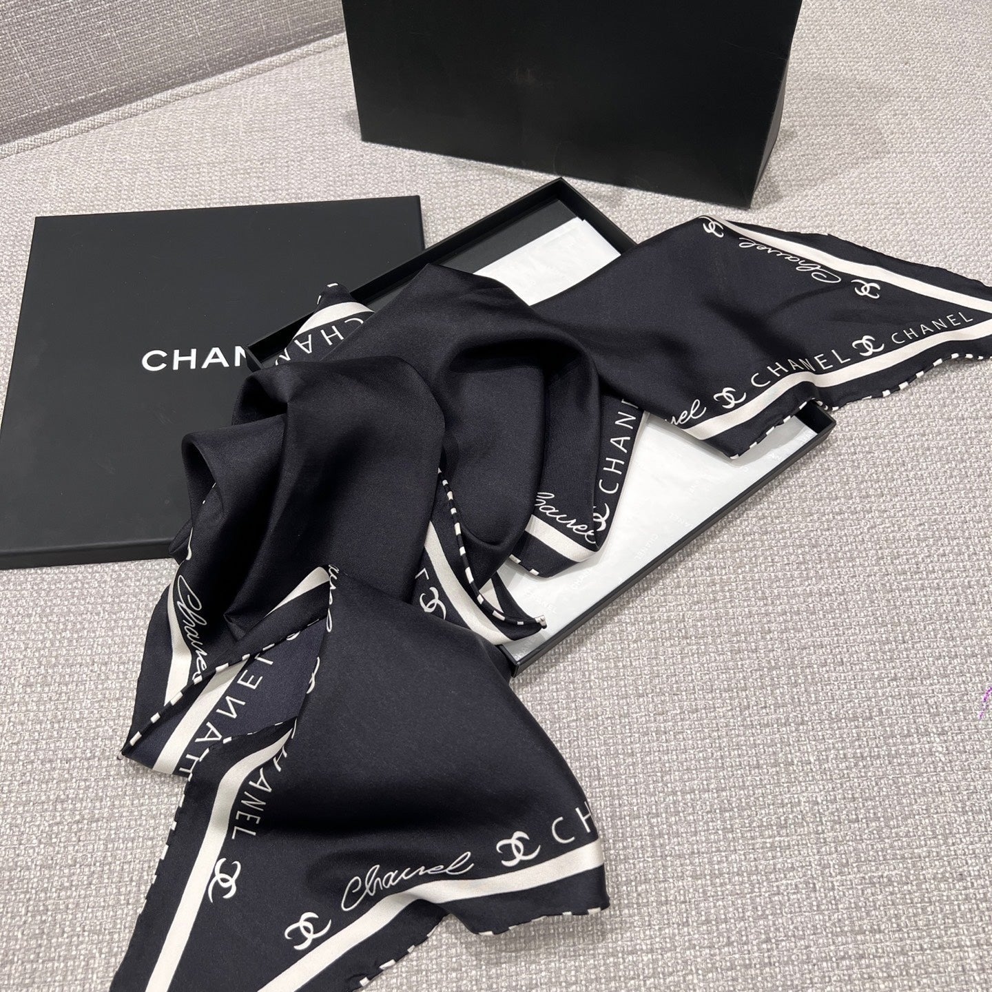 CHANEL 25S SCARF 160 IN SILK 697661 mysite
