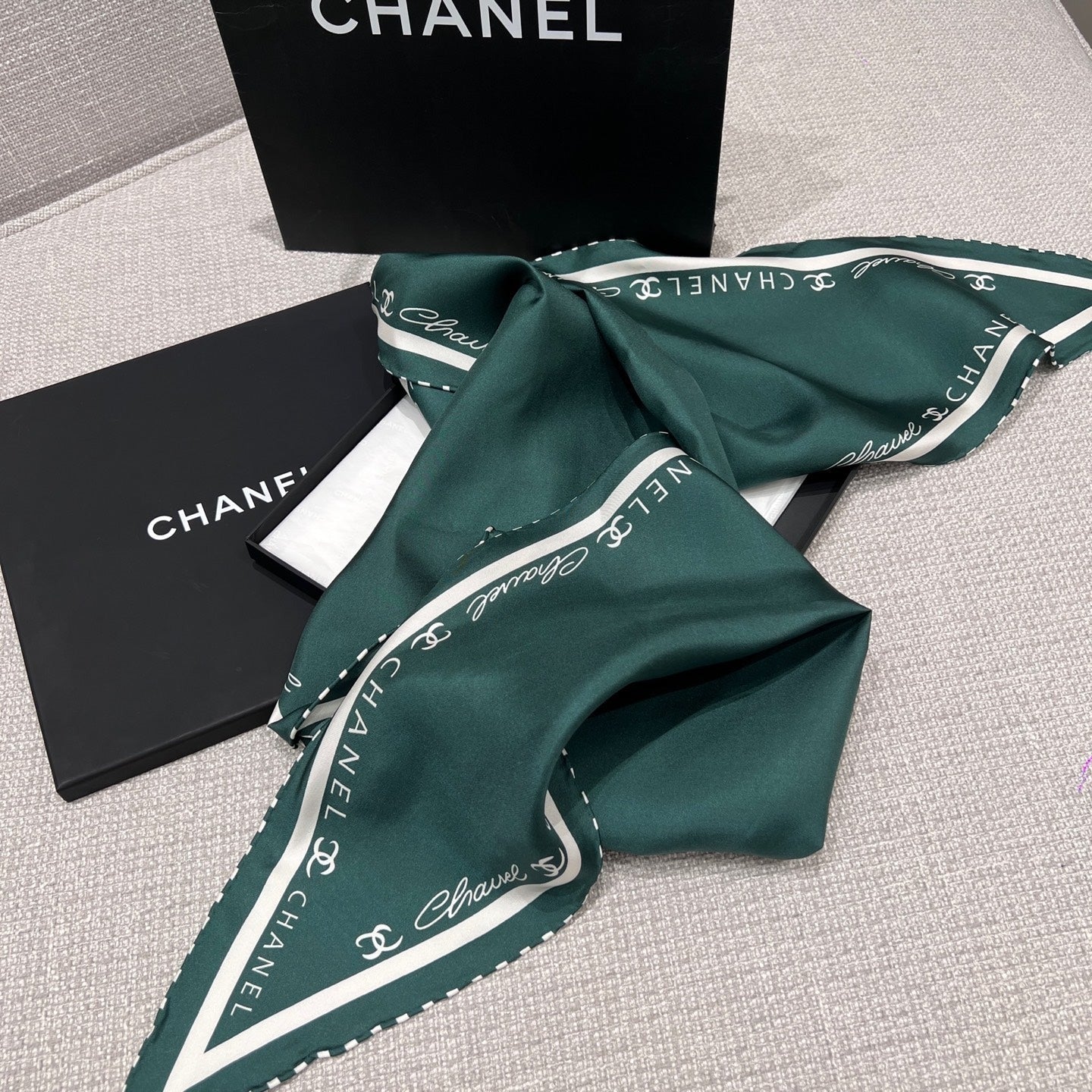 CHANEL 25S SCARF 160 IN SILK 697662 mysite