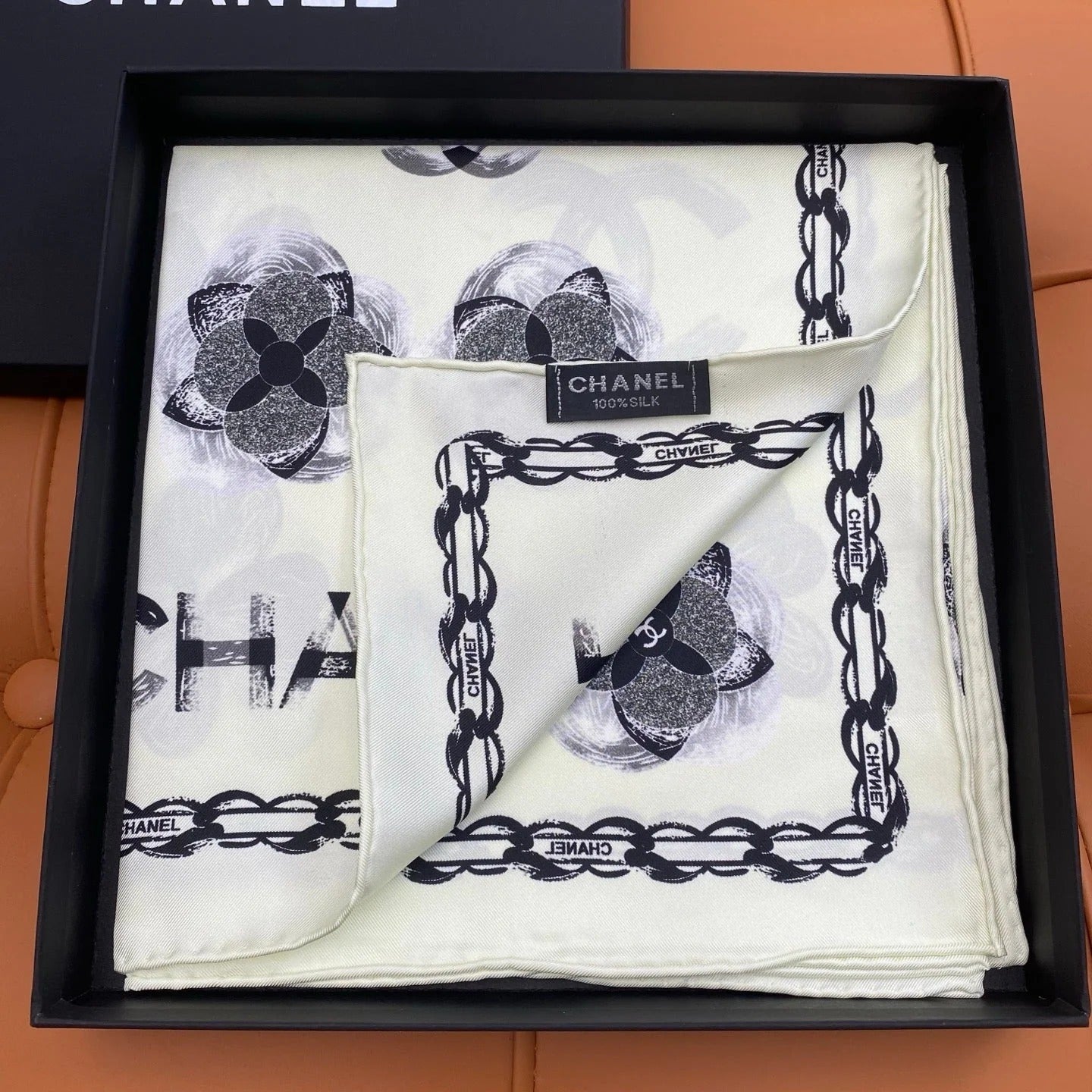 CHANEL 25S SCARF 90 IN SILK 703654 mysite