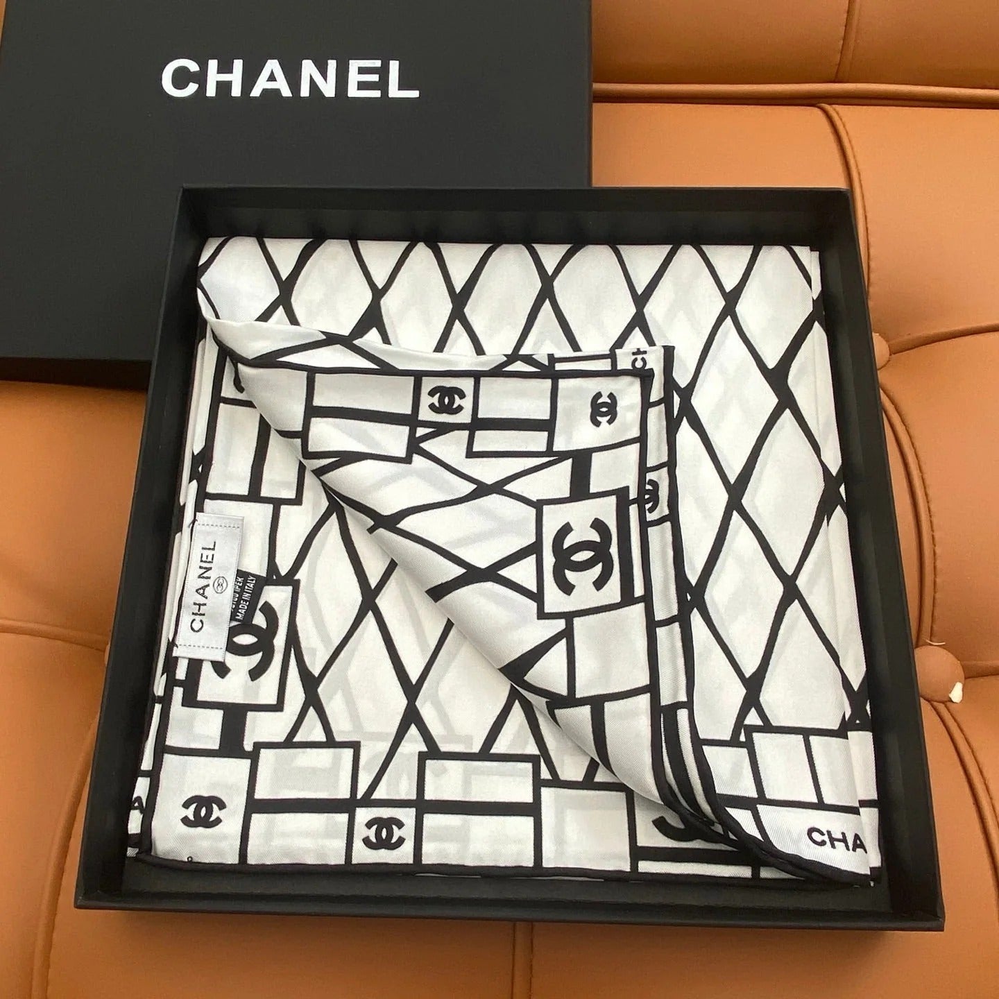 CHANEL 25S SCARF 90 IN SILK 703694 mysite