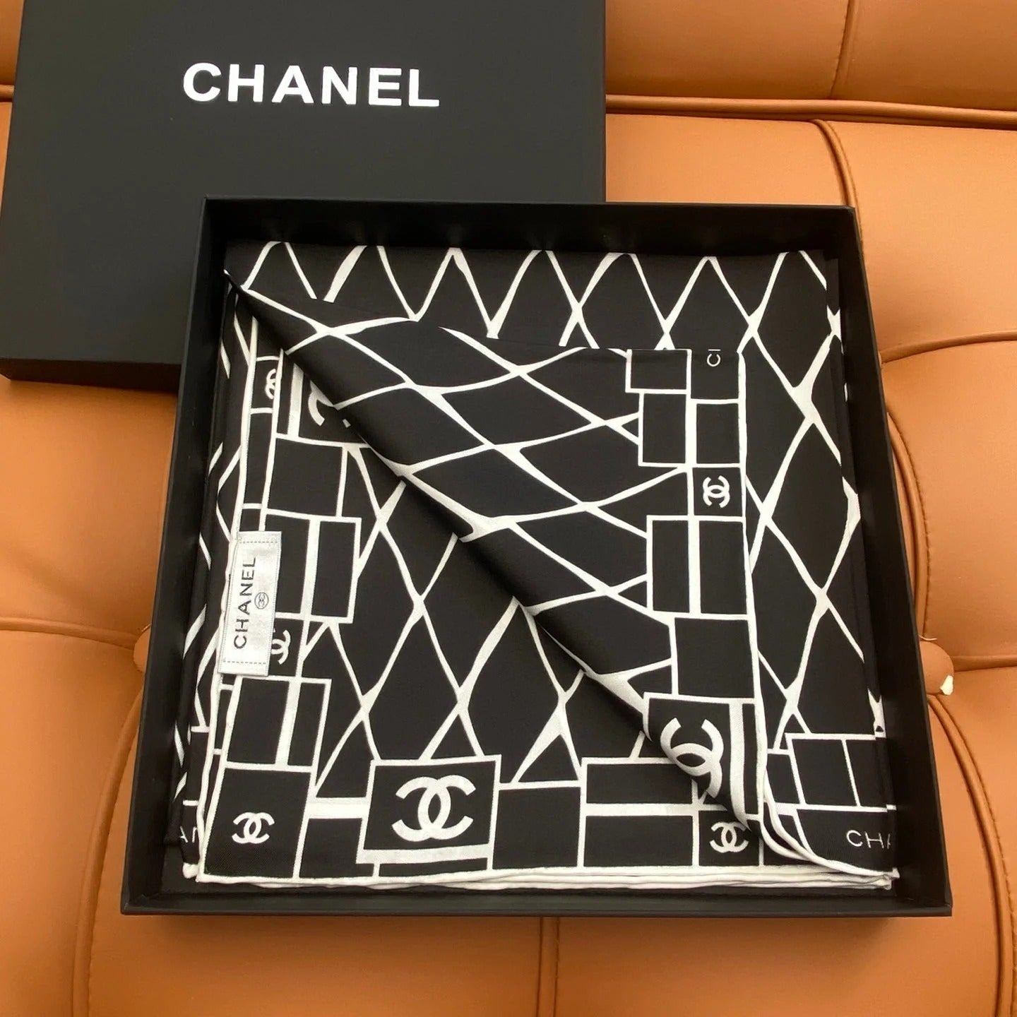 CHANEL 25S SCARF 90 IN SILK 703695 mysite