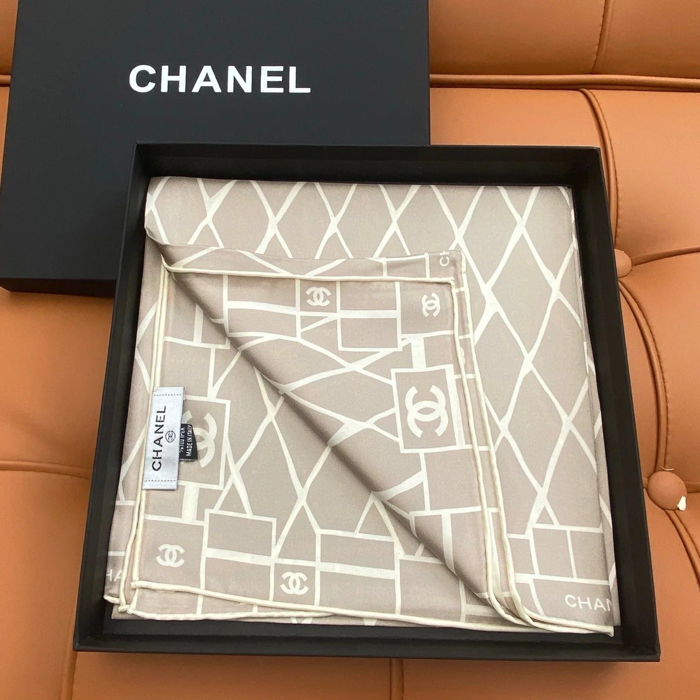 CHANEL 25S SCARF 90 IN SILK 703693 mysite