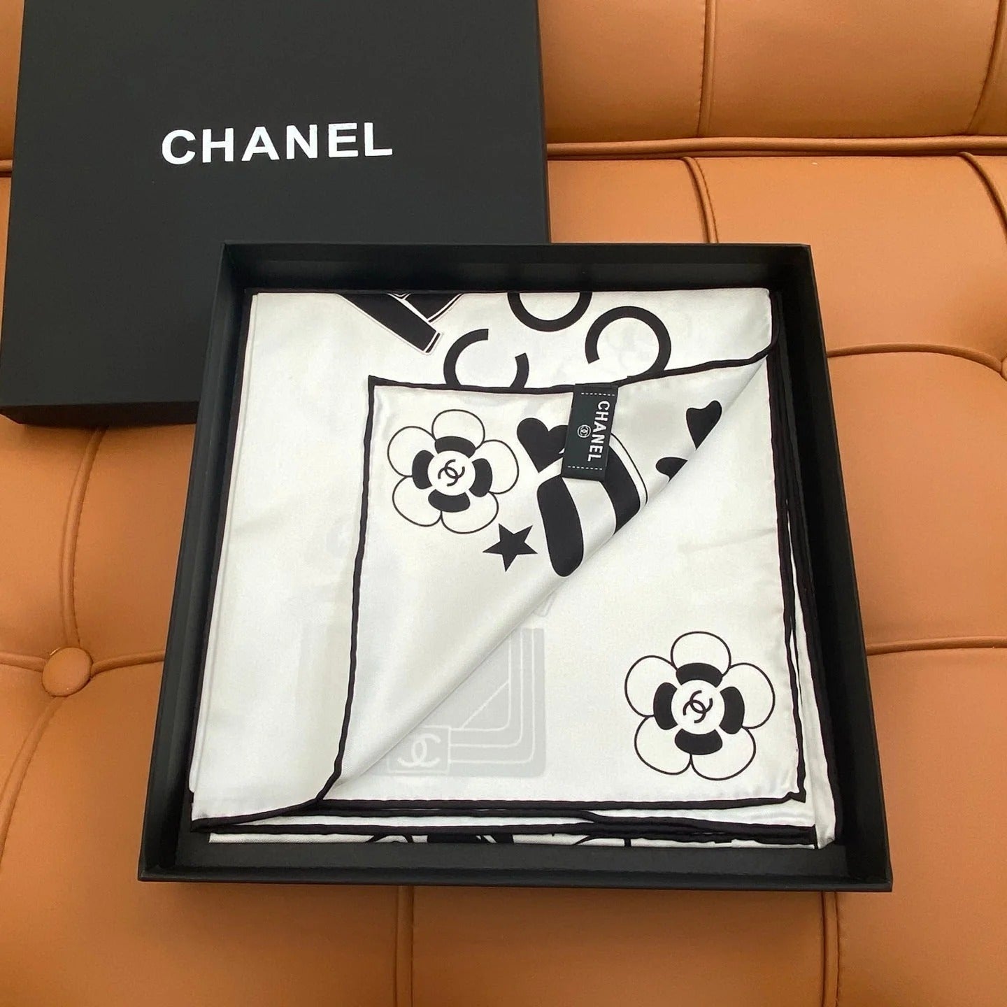 CHANEL 25S SCARF 90 IN SILK 703697 mysite