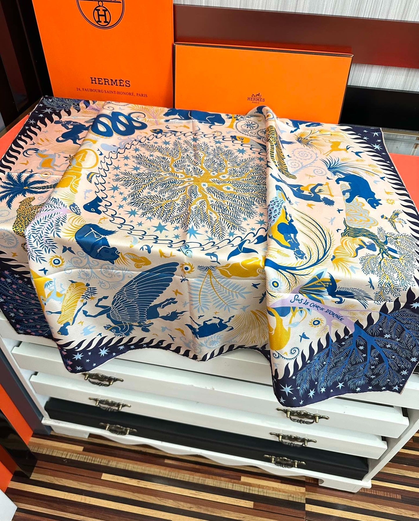 CHANEL 25S SCARF 90 IN SILK 709580 mysite