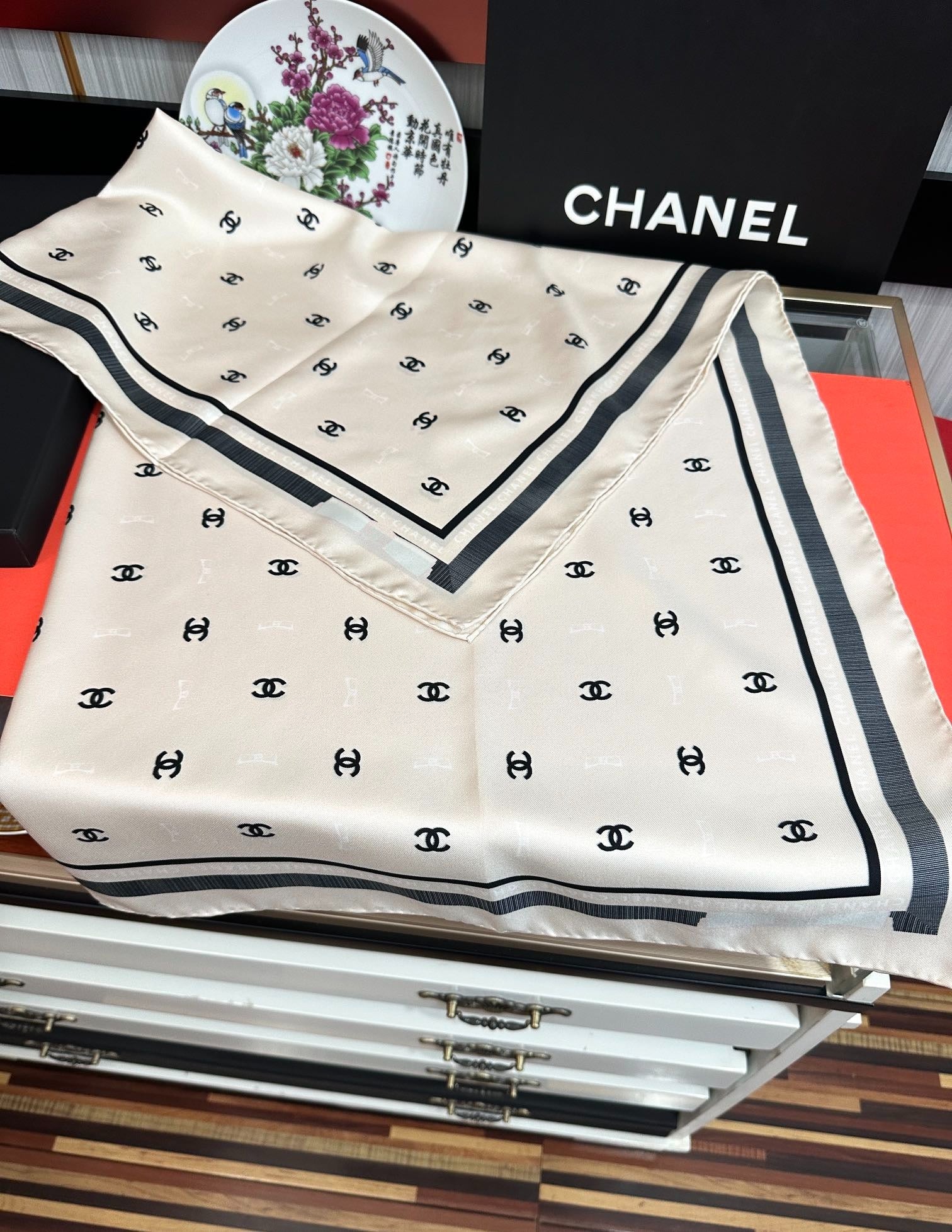 CHANEL 25S SCARF 90 IN SILK 730538 mysite