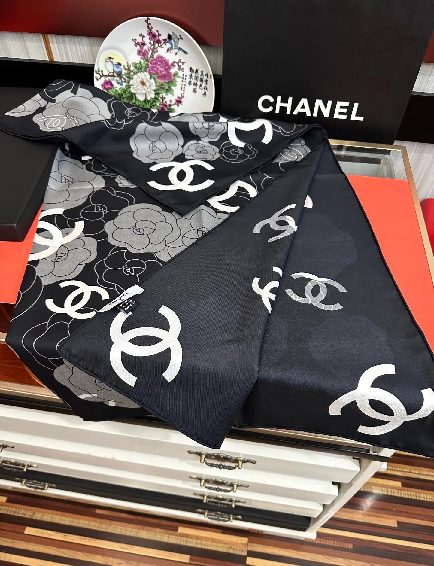 CHANEL 25S SCARF 90 IN SILK 738464 mysite