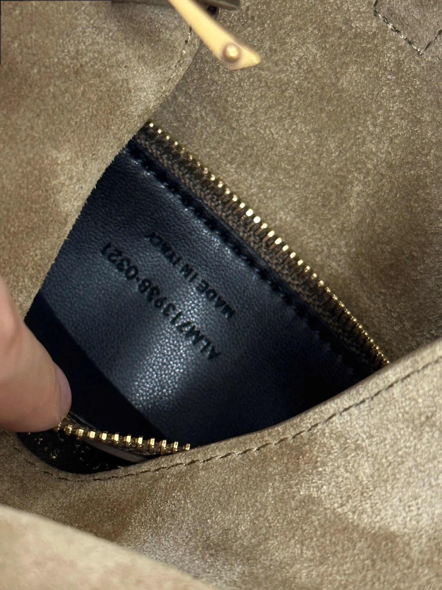 LE 5 À 7 SUPPLE SMALL 22 IN PEANUT BROWN SUEDE mysite