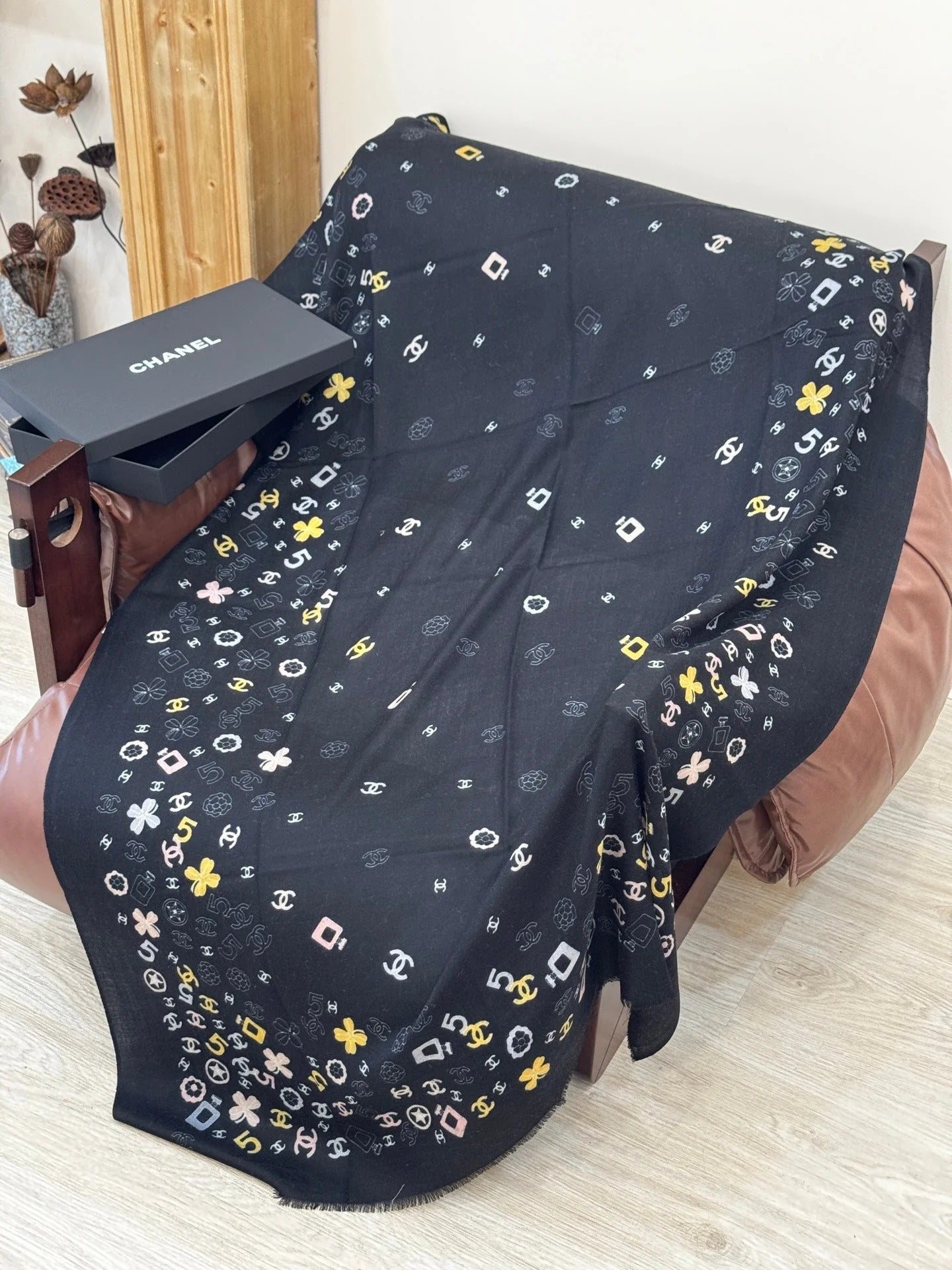 CHANEL 25S SCARF 200 IN CASHMERE 727295 mysite