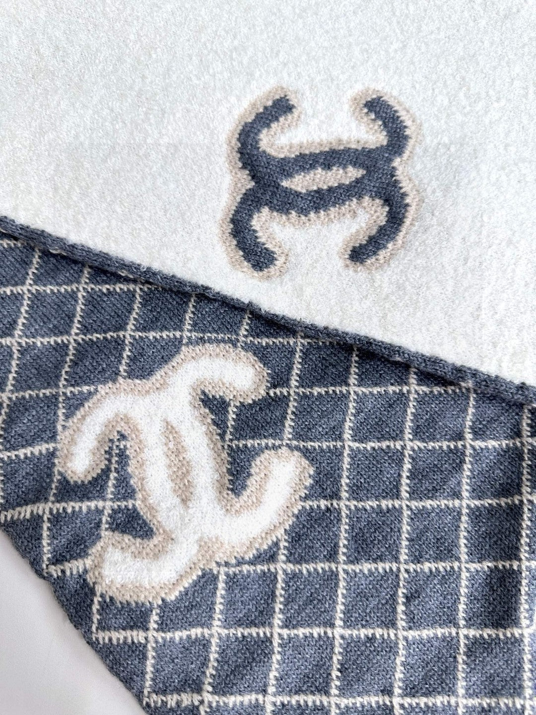CHANEL 25S SCARF 185 IN CASHMERE 721524 mysite