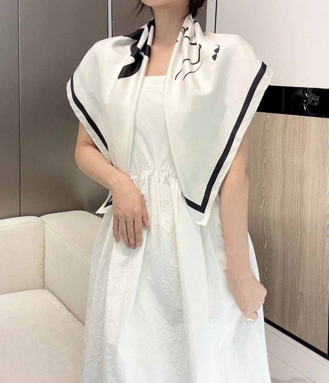 CHANEL 25S SCARF 90 IN SILK 732131 mysite