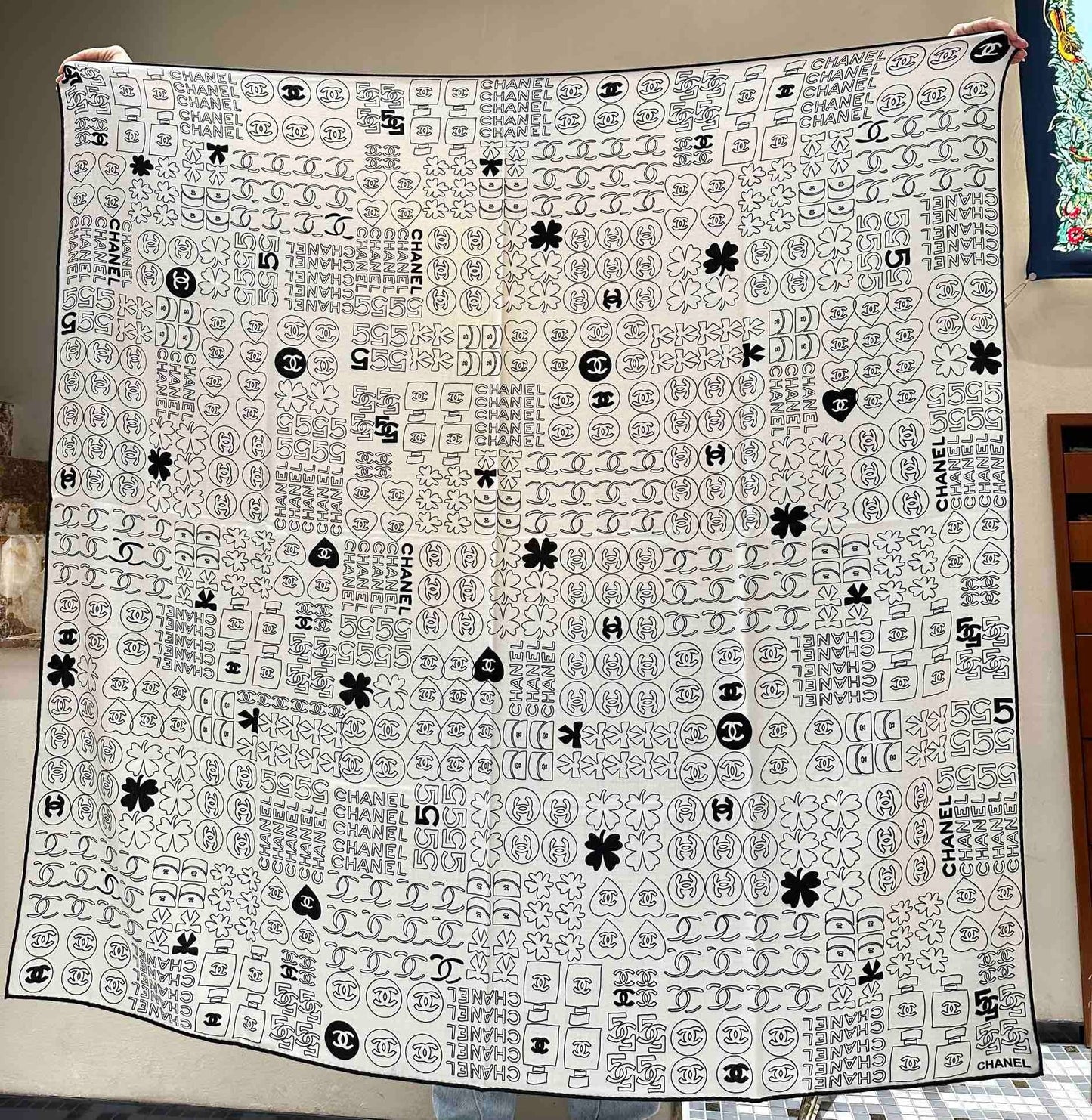 SQUARE SCARF 140 CM IN WHITE MONOGRAM SILK 403998 mysite