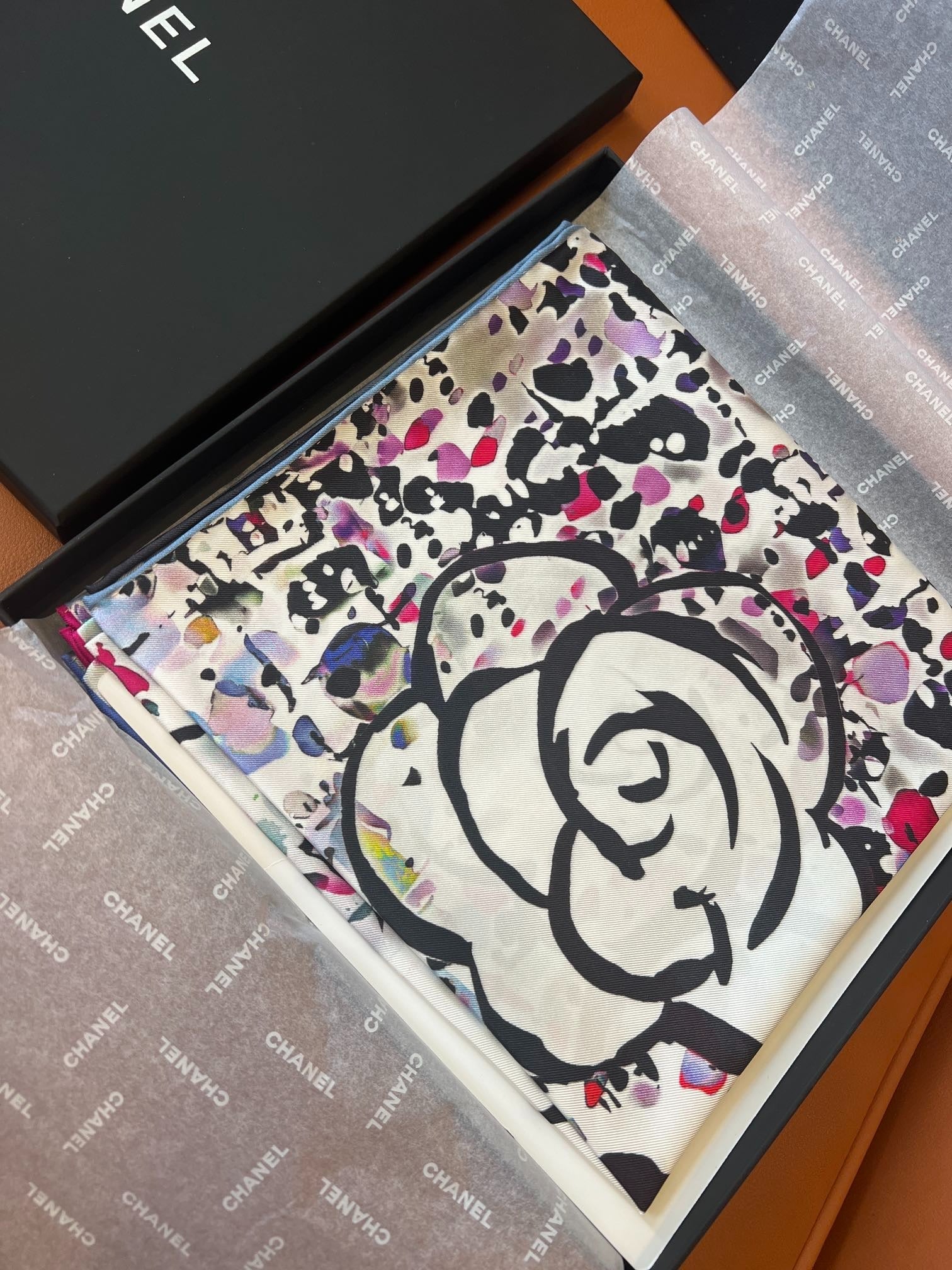 CHANEL 25S SCARF 90 IN SILK TWILL 700816 mysite