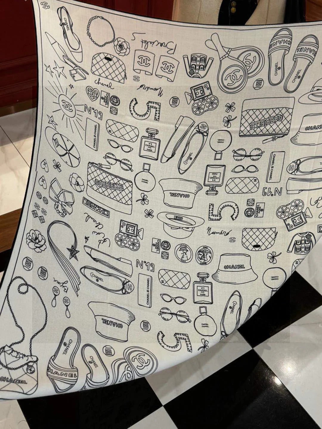 CHANEL 25S SCARF 140 IN SILK 735810 mysite