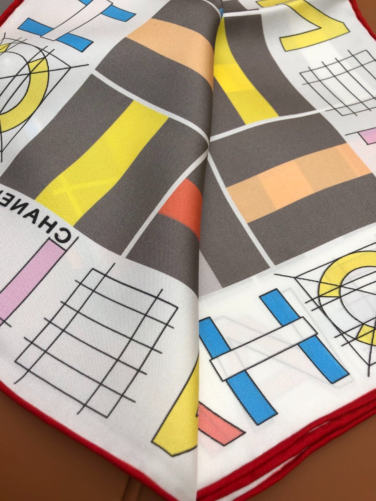 CHANEL 25S SCARF 90 IN SILK 704585 mysite