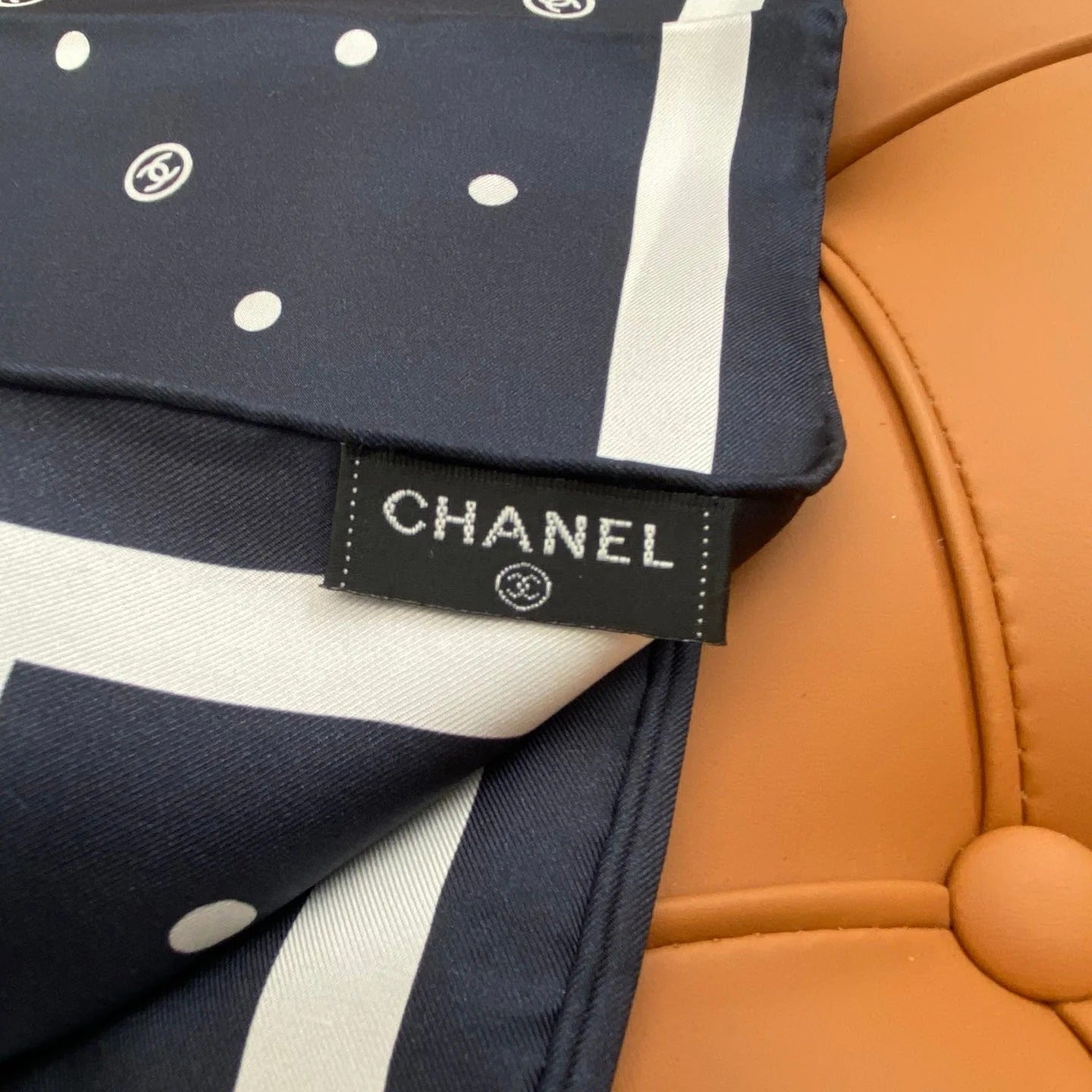 CHANEL 25S SCARF 90 IN SILK 704603 mysite