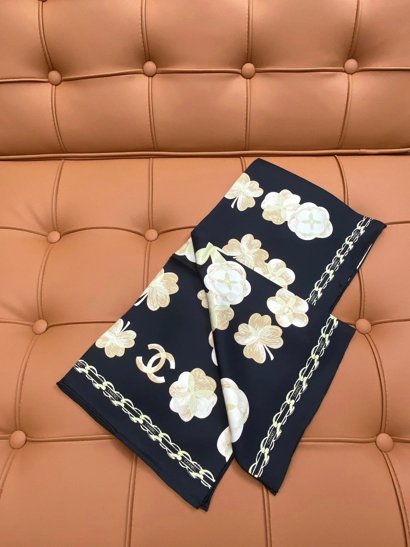 CHANEL 25S SCARF 90 IN SILK 703656 mysite