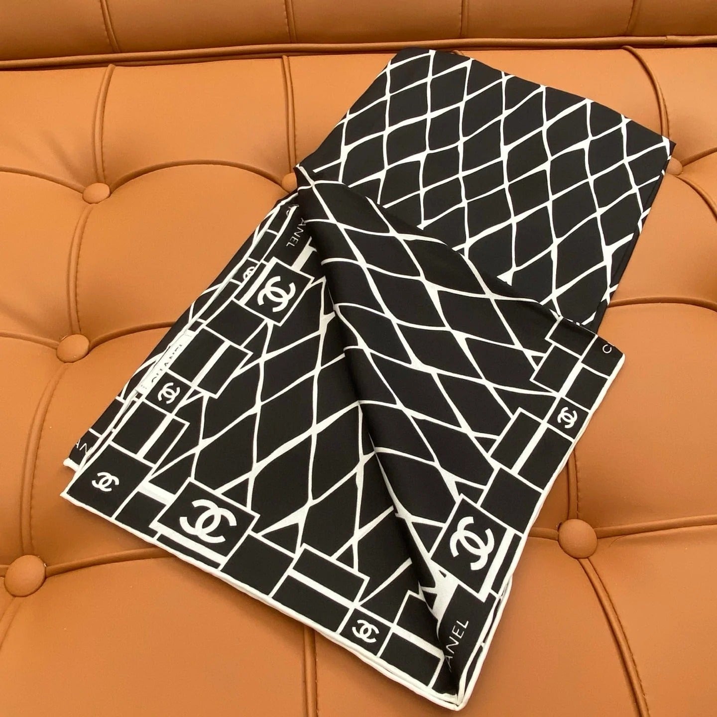 CHANEL 25S SCARF 90 IN SILK 703695 mysite