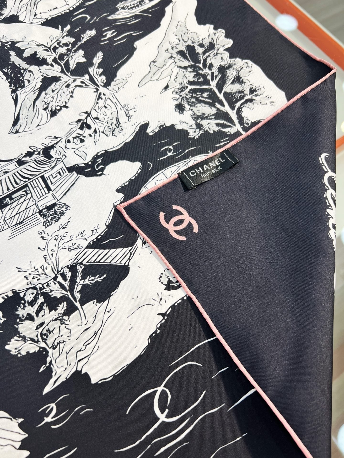 CHANEL 25S SCARF 90 IN SILK 735864 mysite