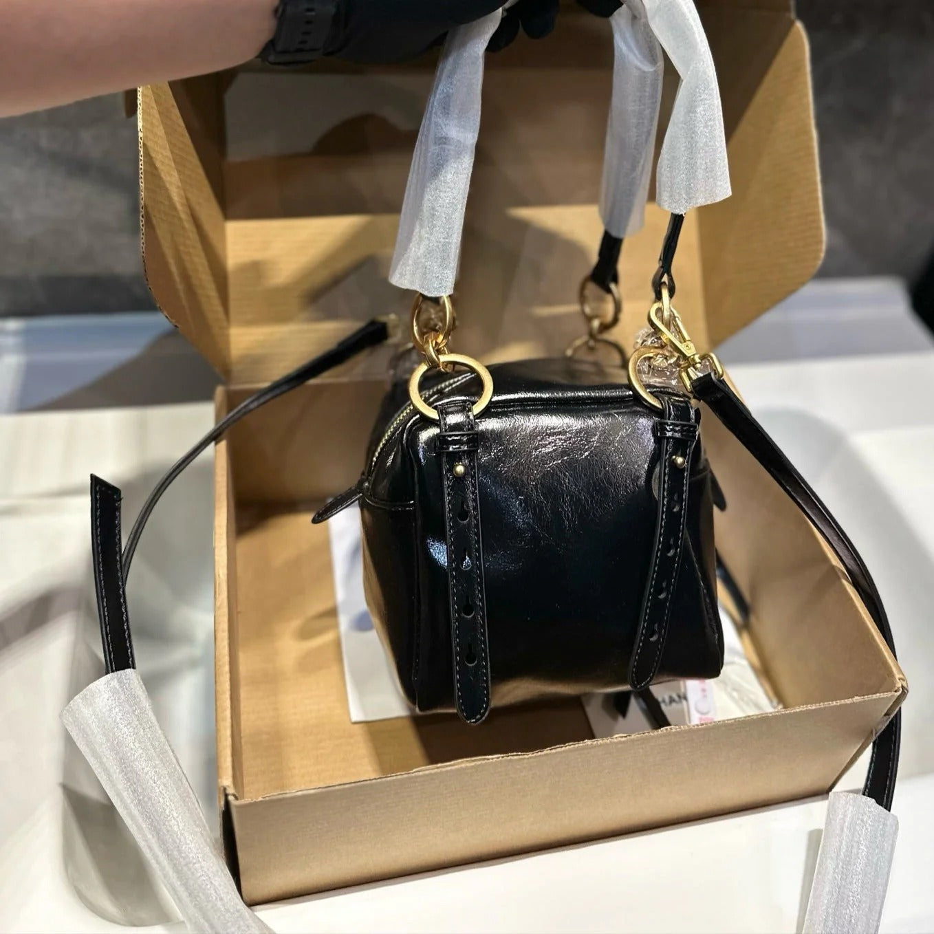 DANGLE TOP HANDLE MINI BAG 15 IN BLACK PATENT CALFSKIN mysite