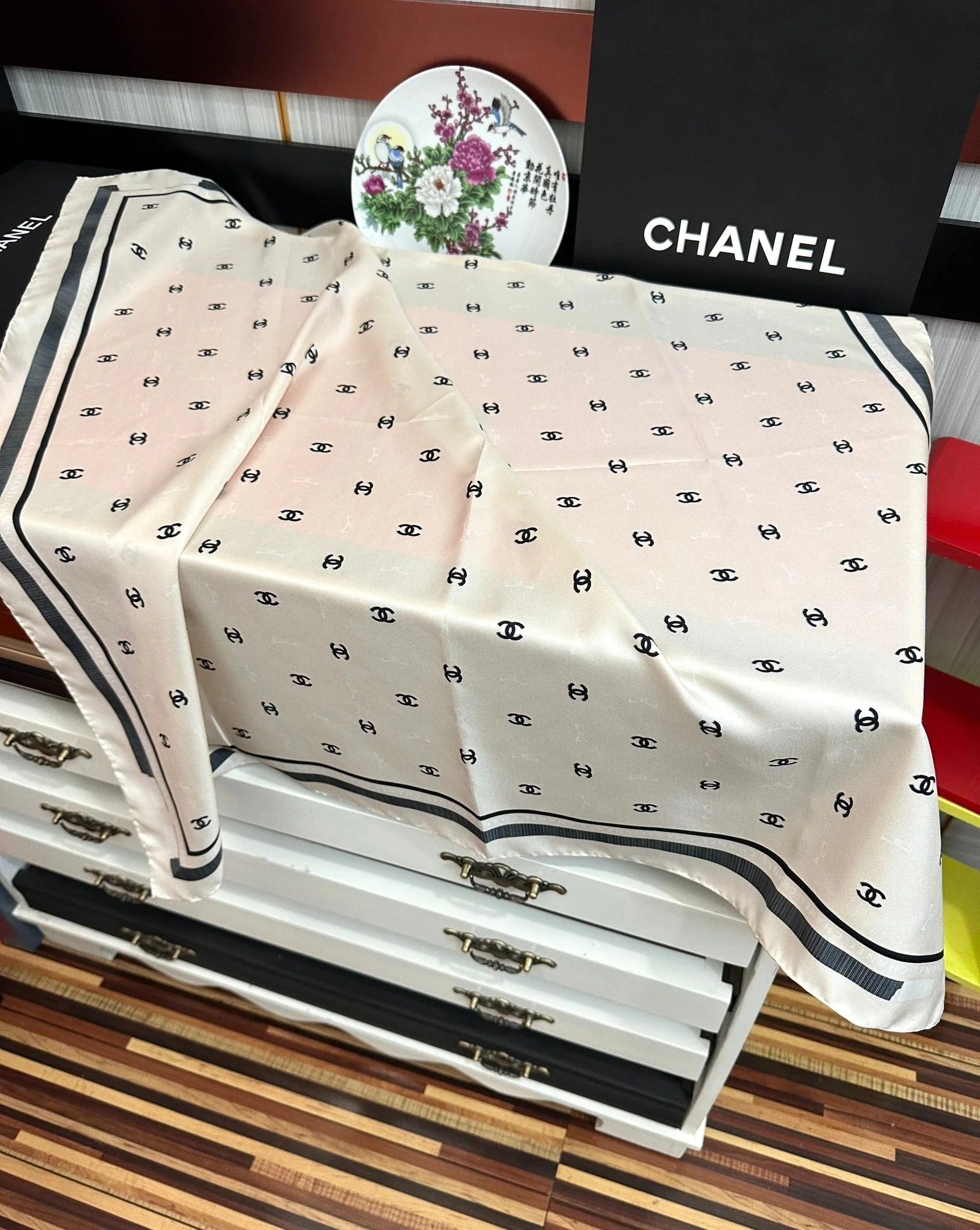 CHANEL 25S SCARF 90 IN SILK 730538 mysite