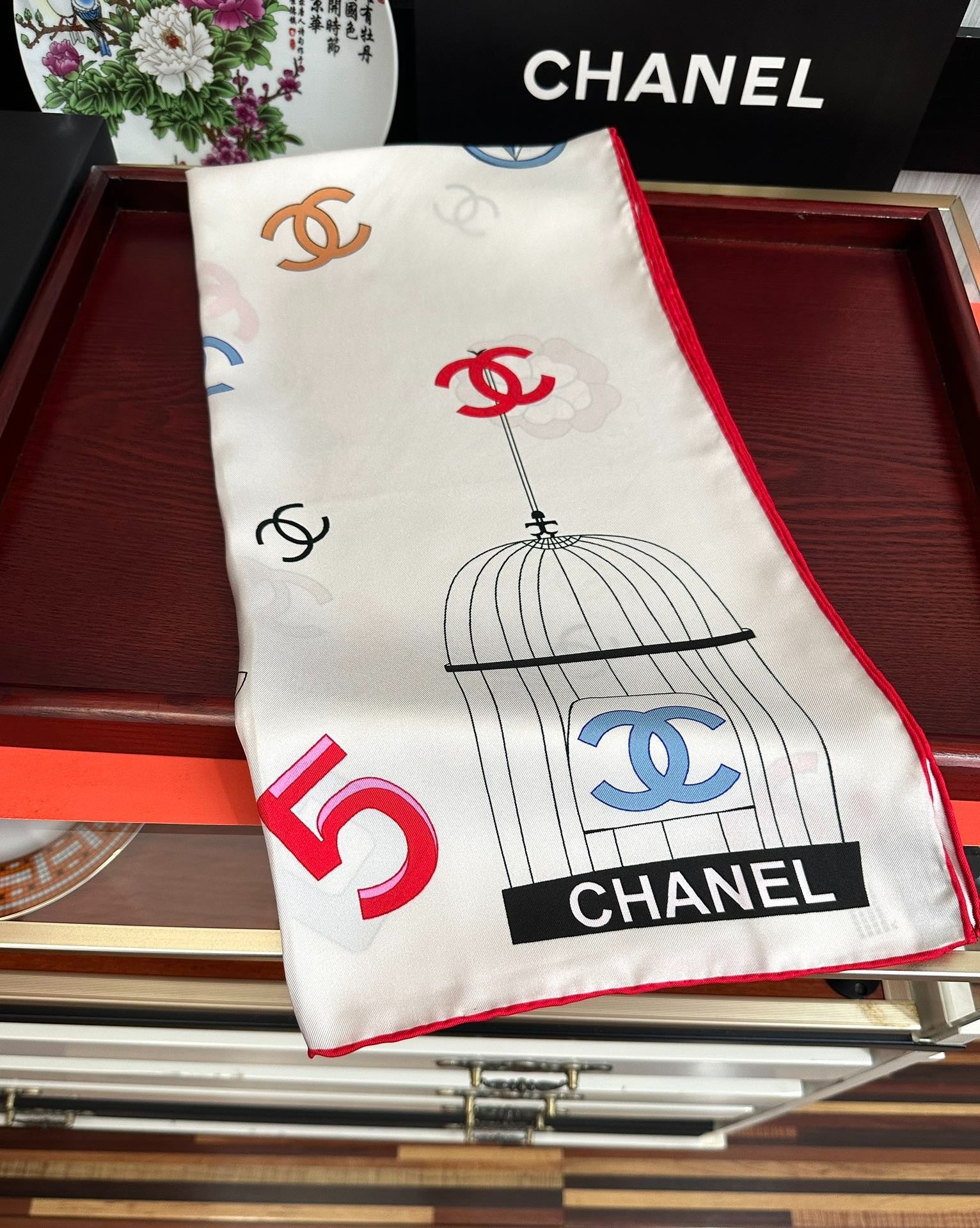 CHANEL 25S SCARF 90 IN SILK 733858 mysite