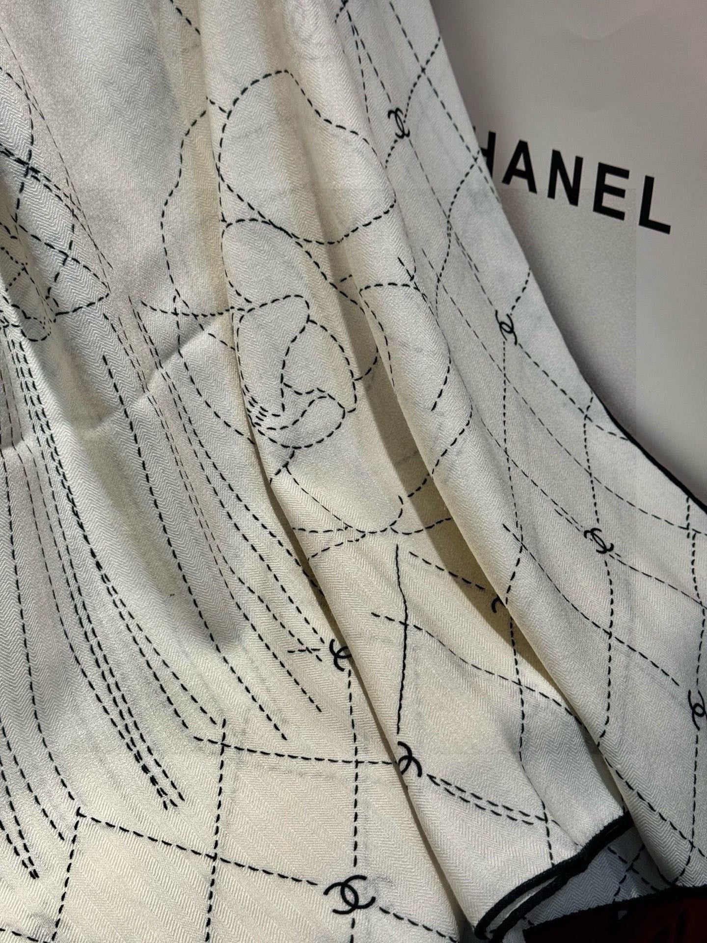 CHANEL 25S SCARF 140 IN SILK 735801 mysite