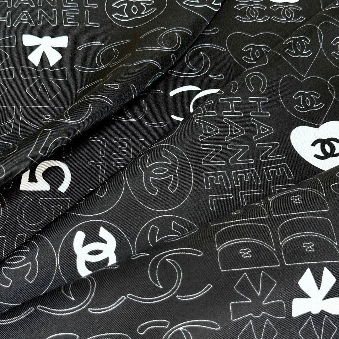 CHANEL 25S SCARF 90 IN SILK 724783 mysite