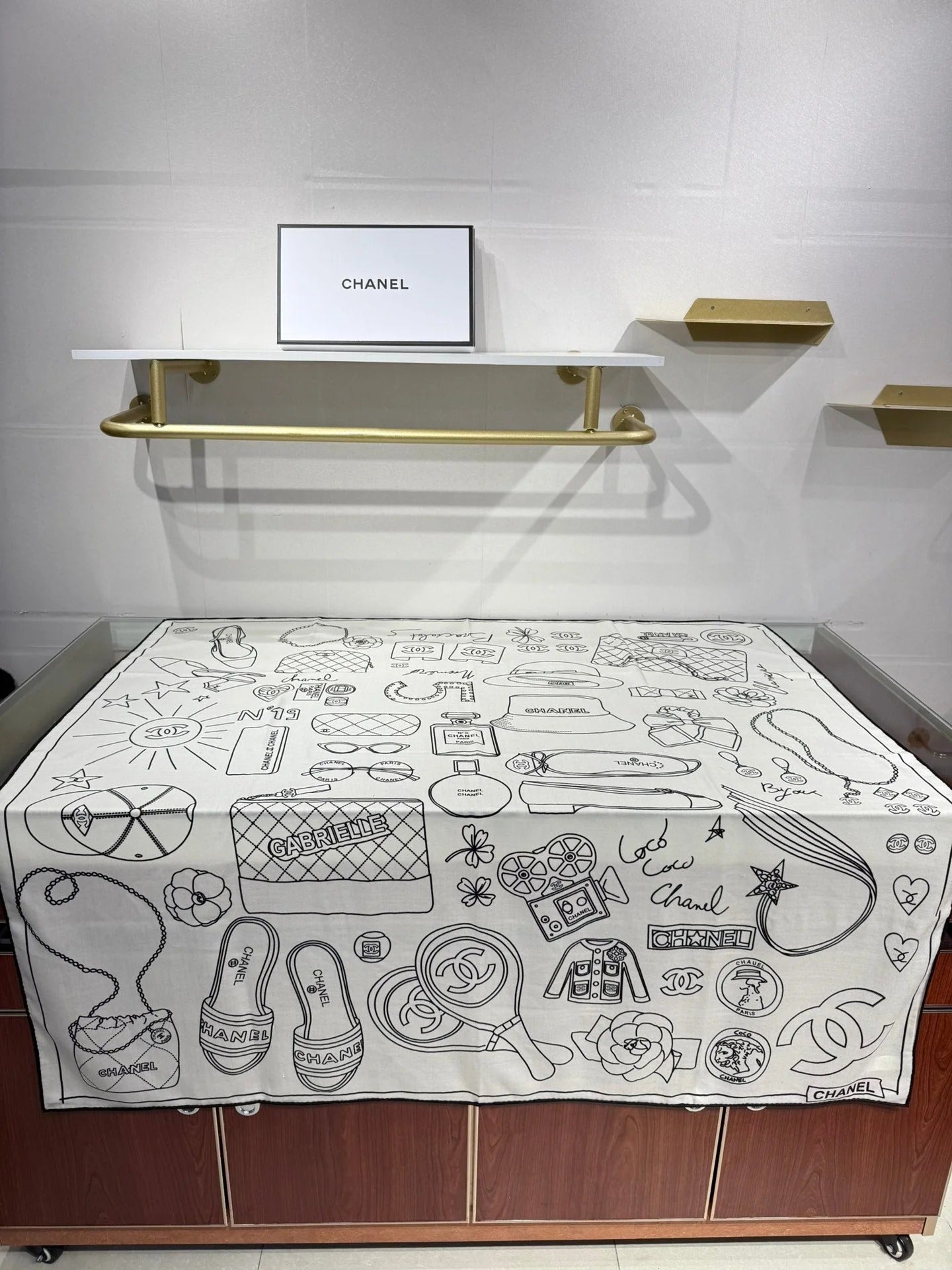 CHANEL 25S SCARF 140 IN SILK 732180 mysite