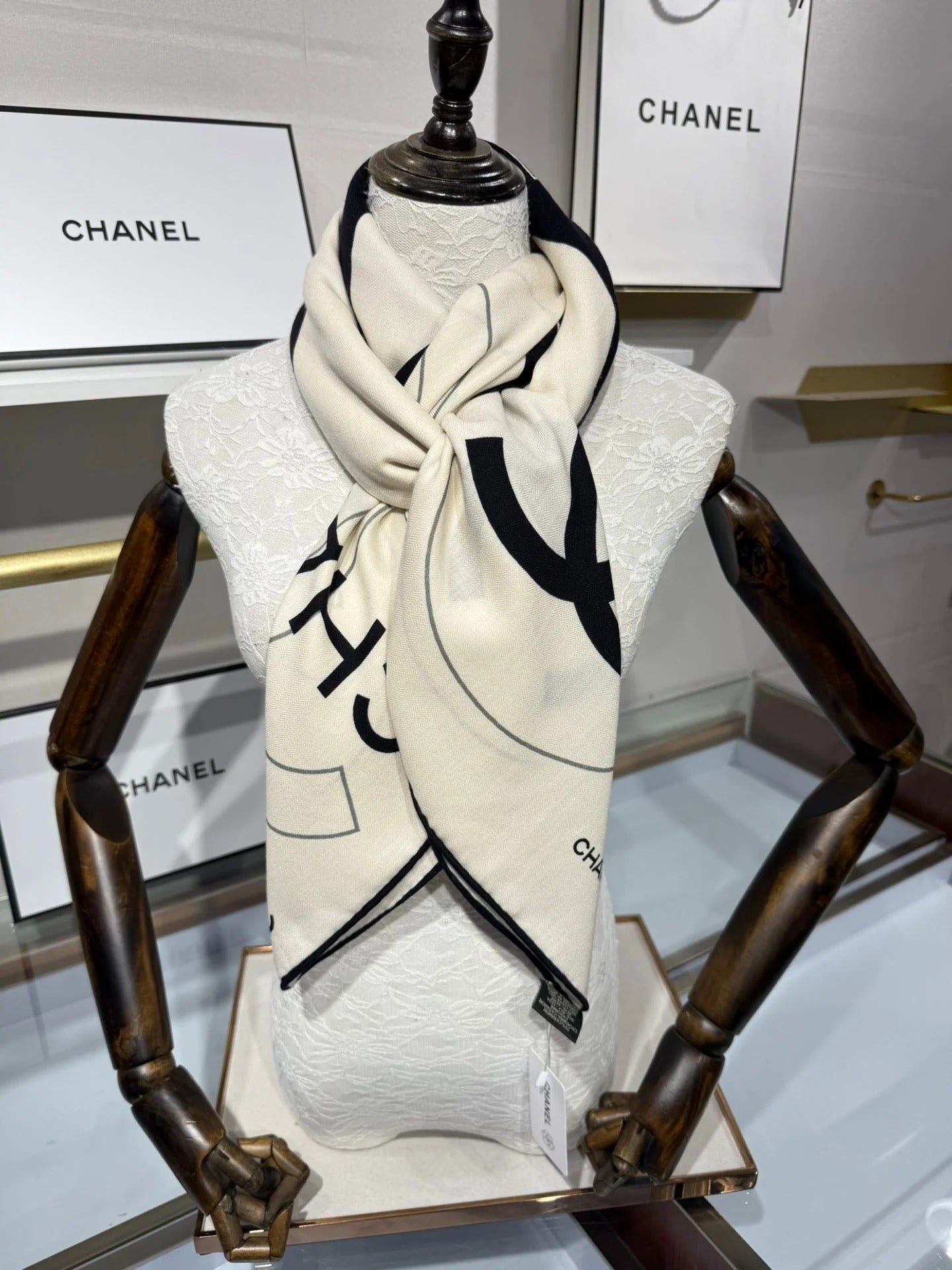 CHANEL 25S SCARF 140 IN SILK 732177 mysite